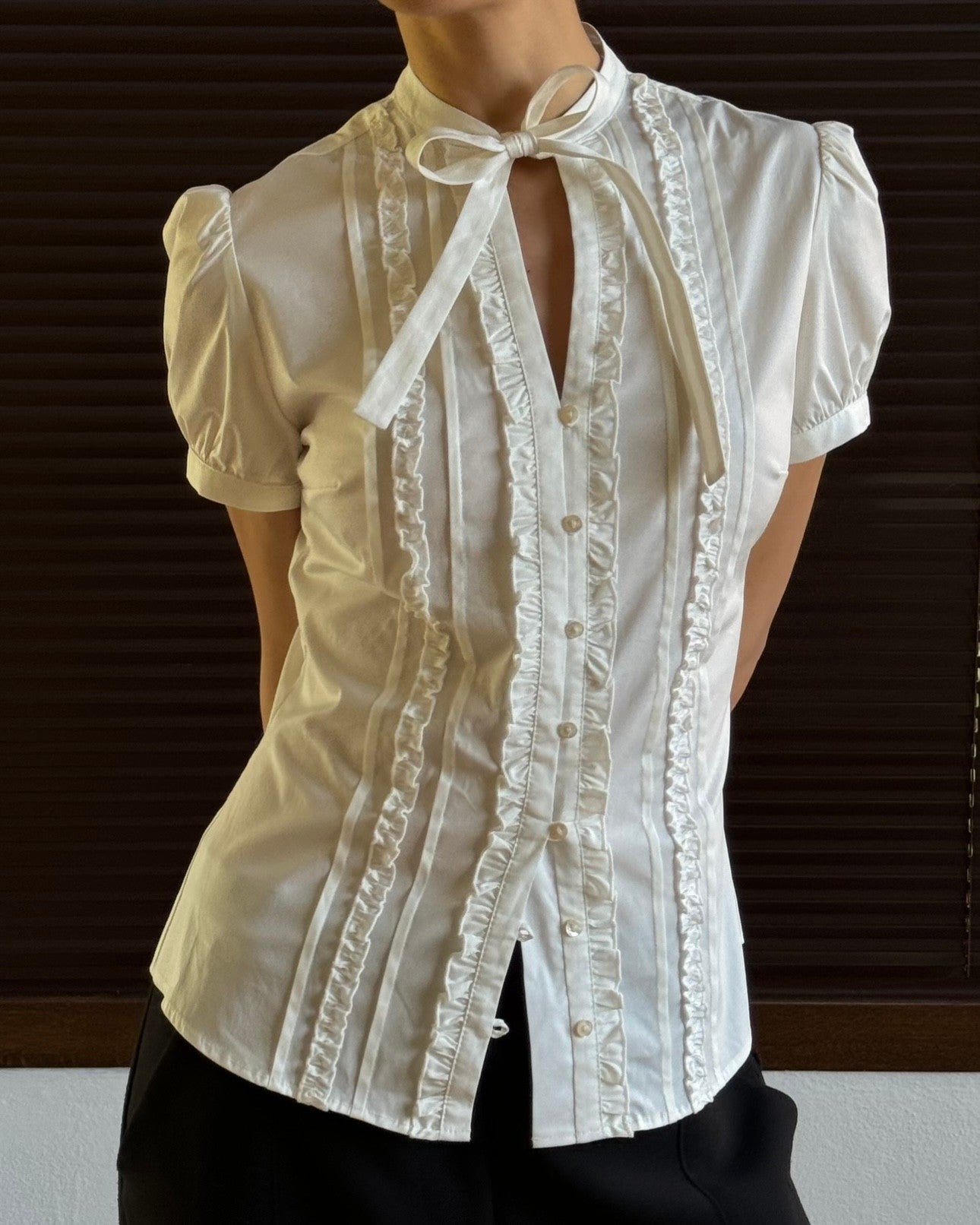 Short Sleeve Shirt with Collar Detail