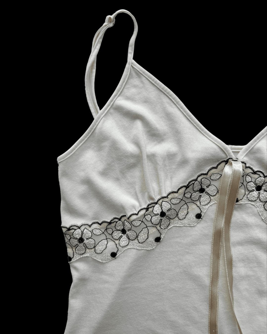 Flower Detailed Strapless Blouse