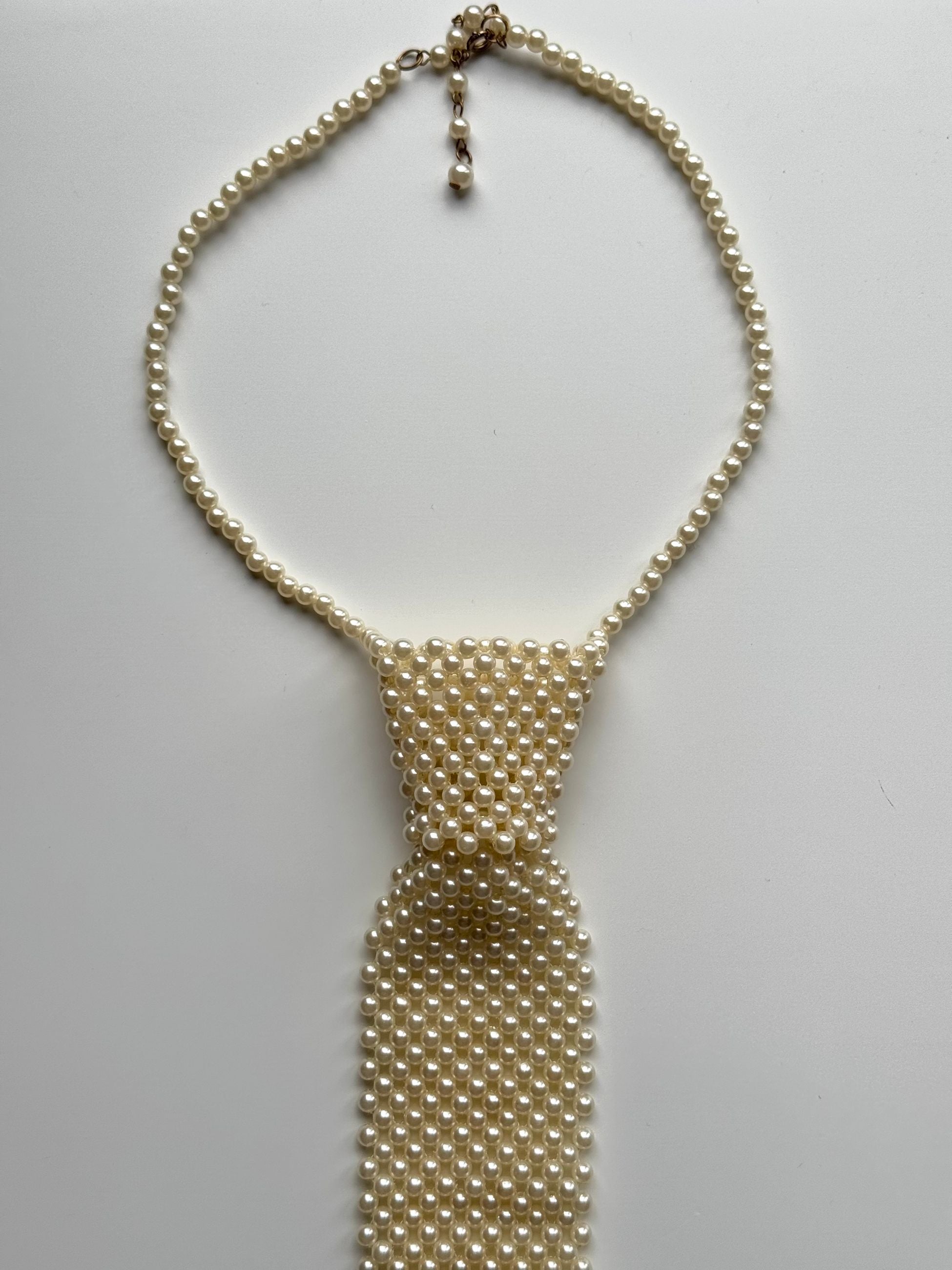 Pearl Beaded Tie