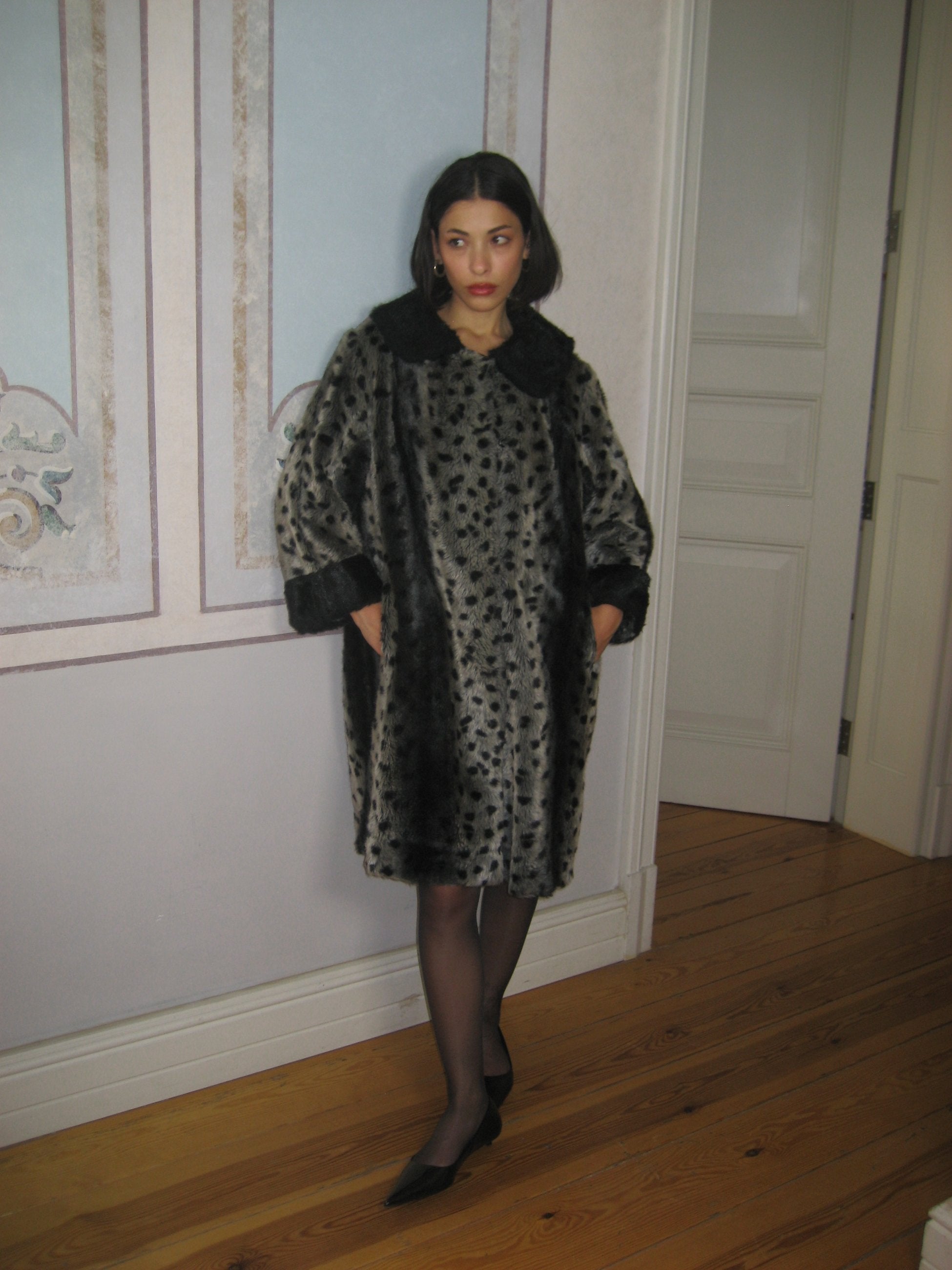 Patterned Gray Plush Fur
