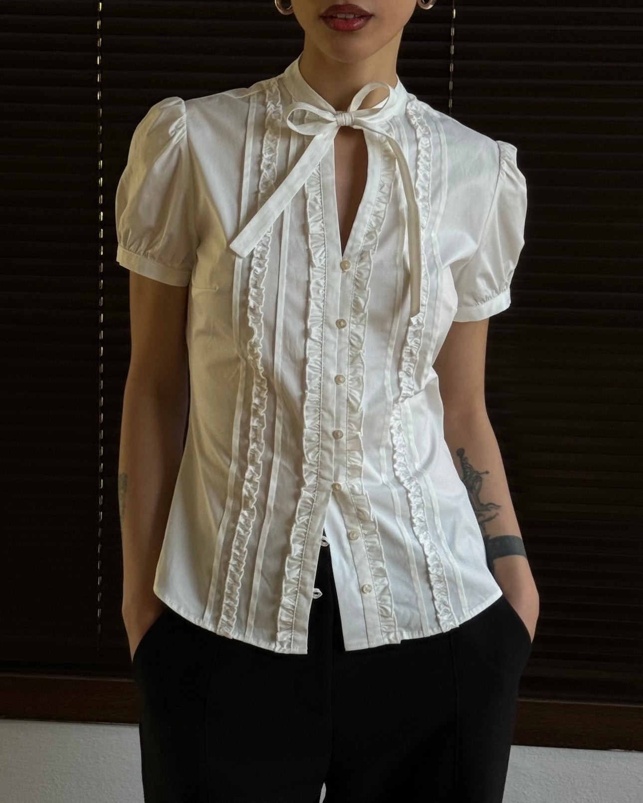 Short Sleeve Shirt with Collar Detail