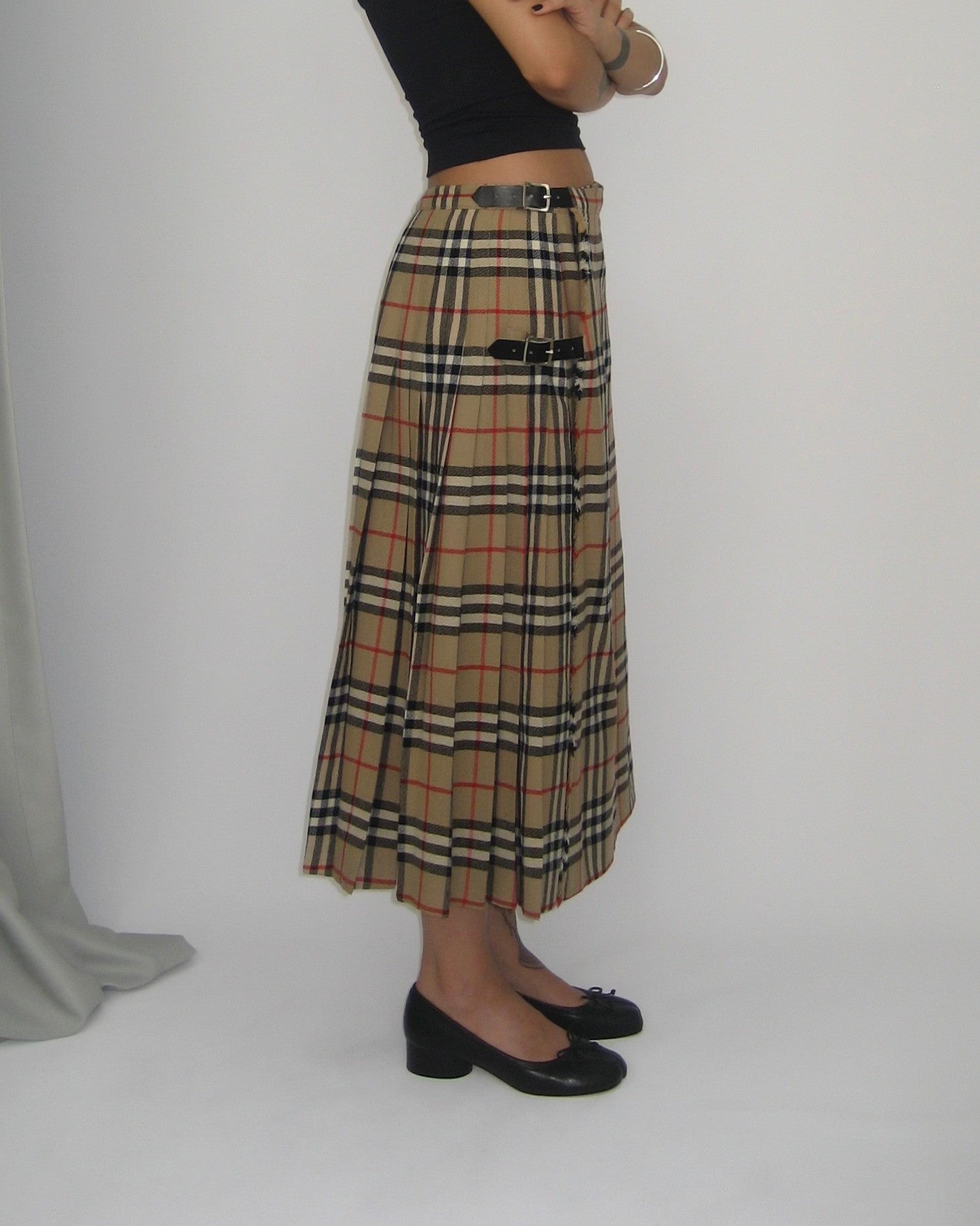 Burberry Pleated Long Skirt – Clossue