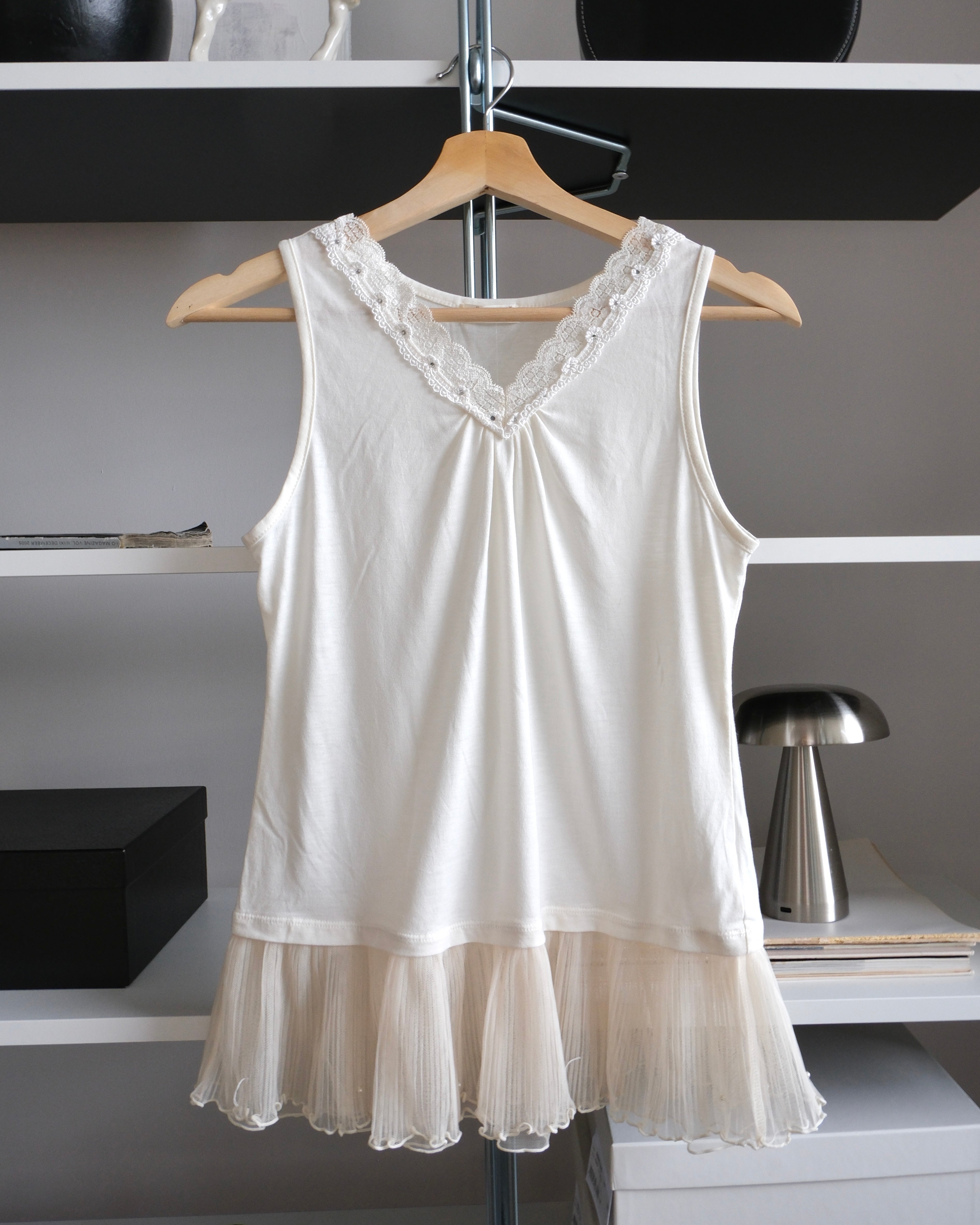 Pilise Detaylı Bluz