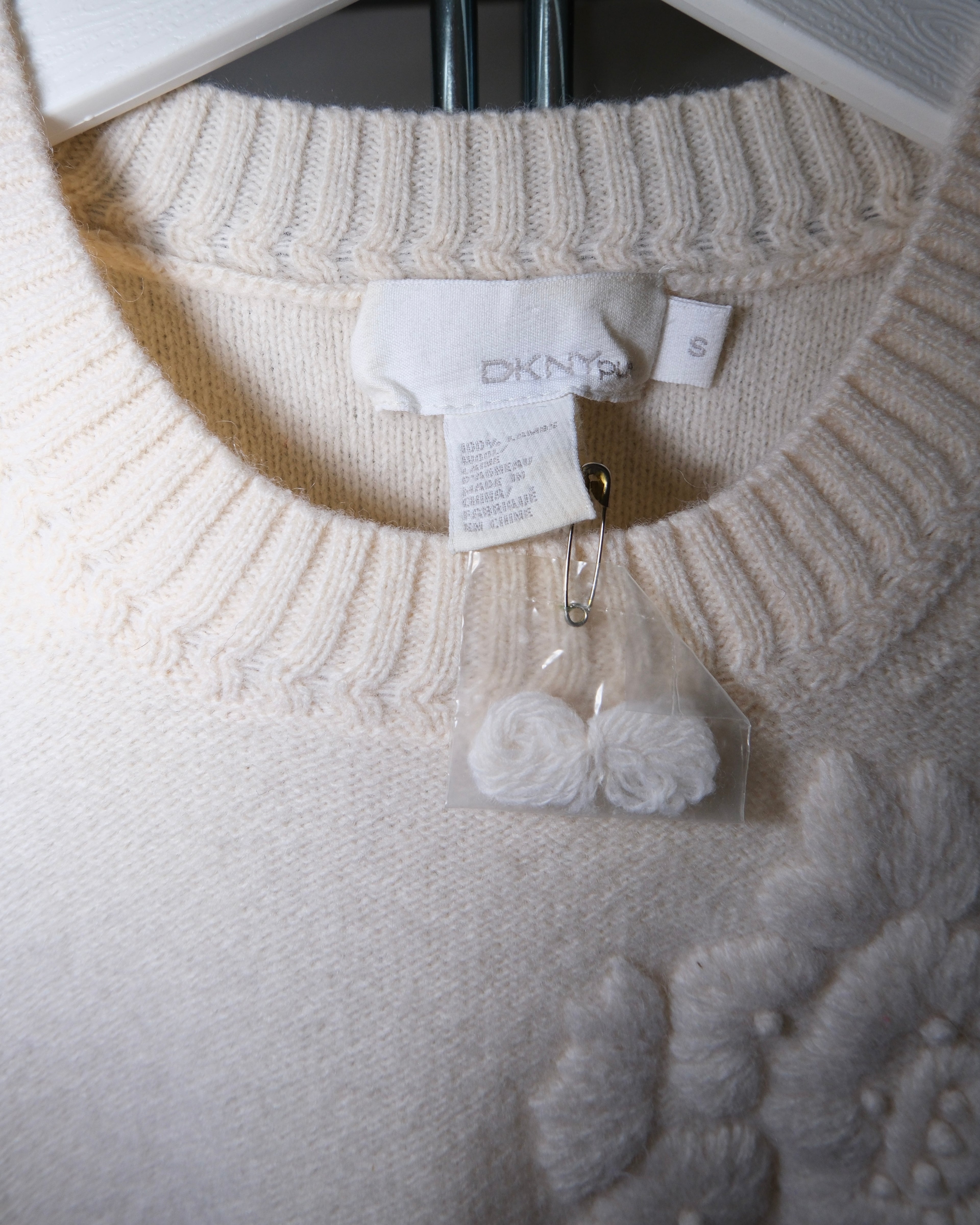 DKNY Yün Kazak
