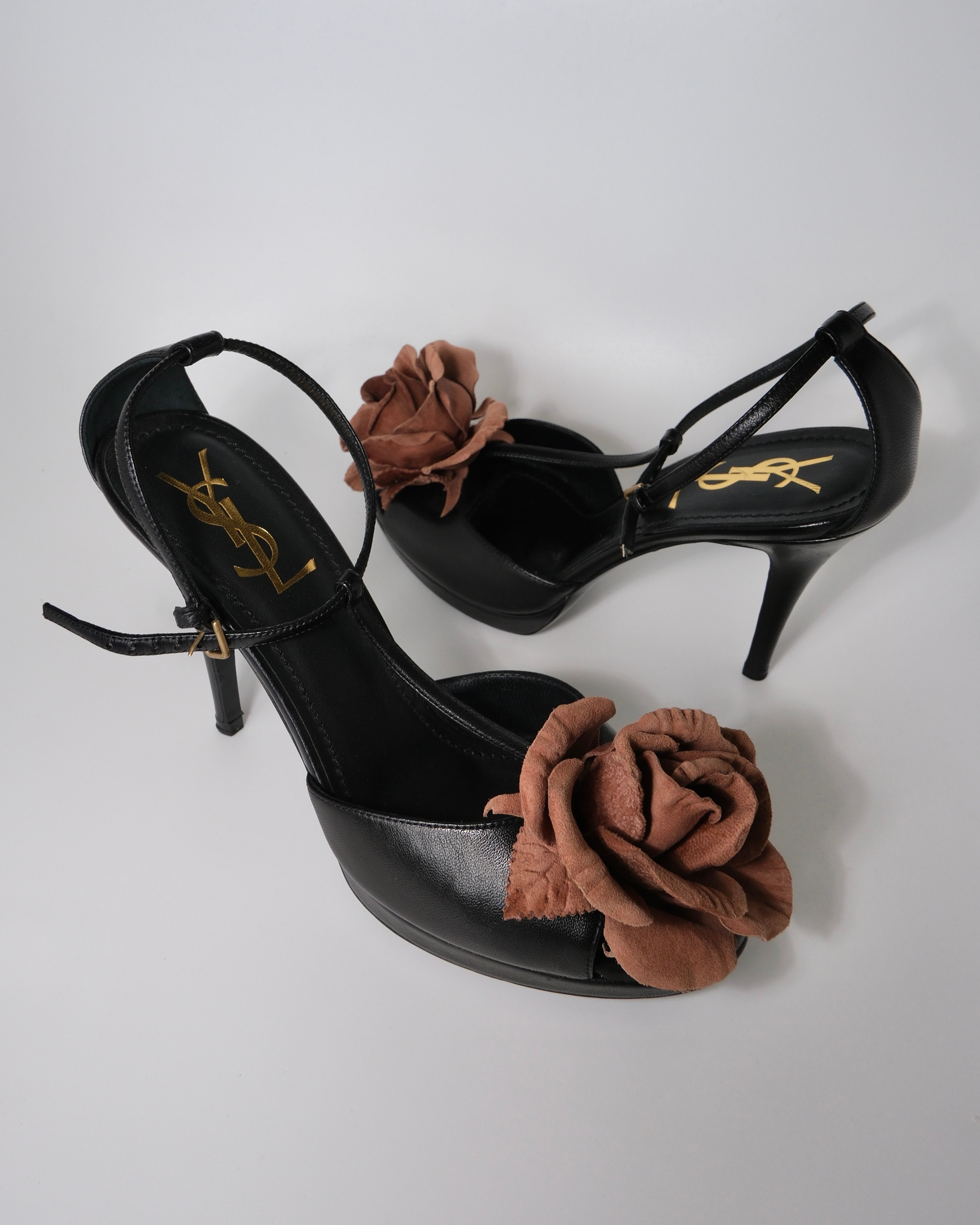 Yves Saint Laurent Çiçekli Topuklu Ayakkabı