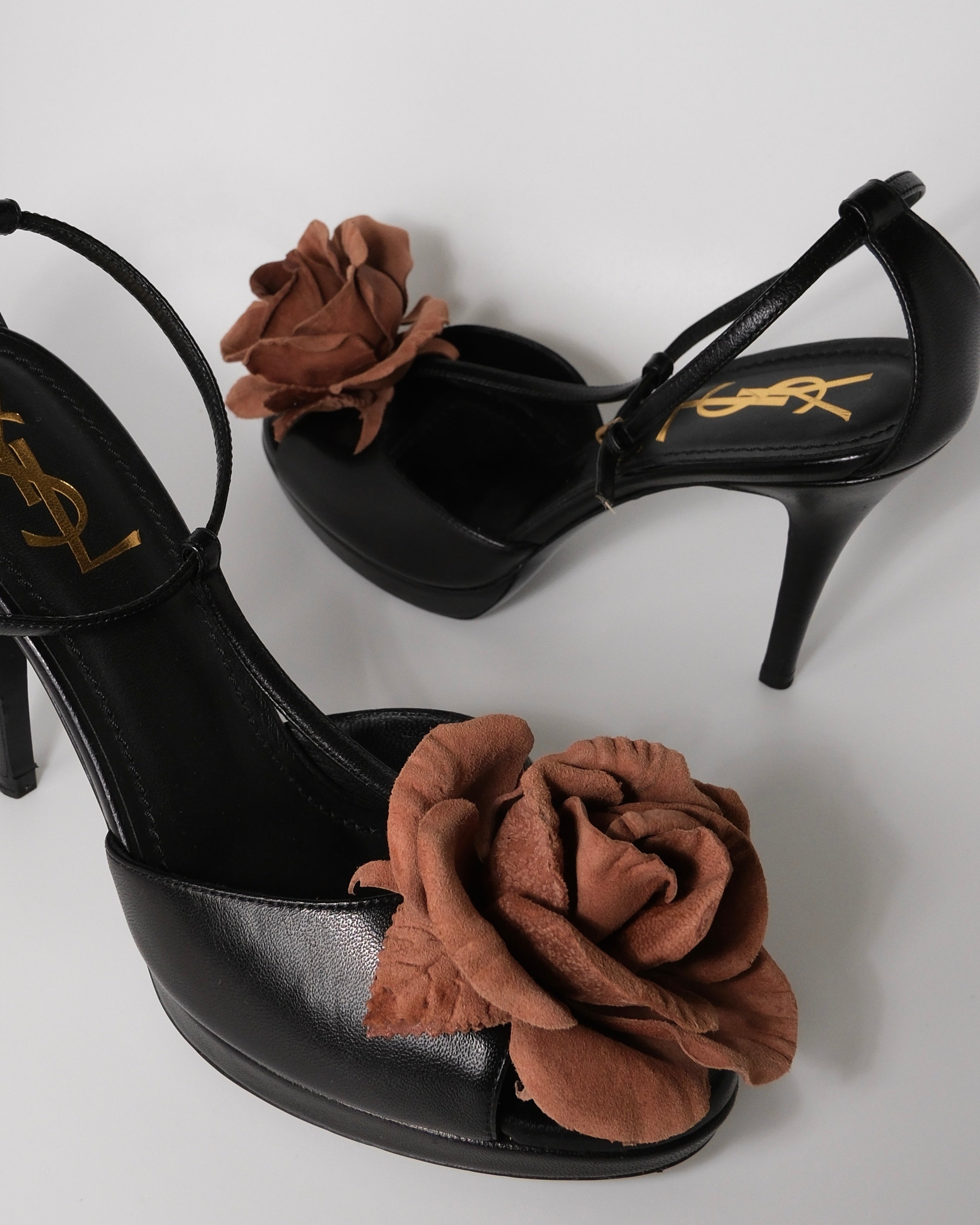 Yves Saint Laurent Çiçekli Topuklu Ayakkabı