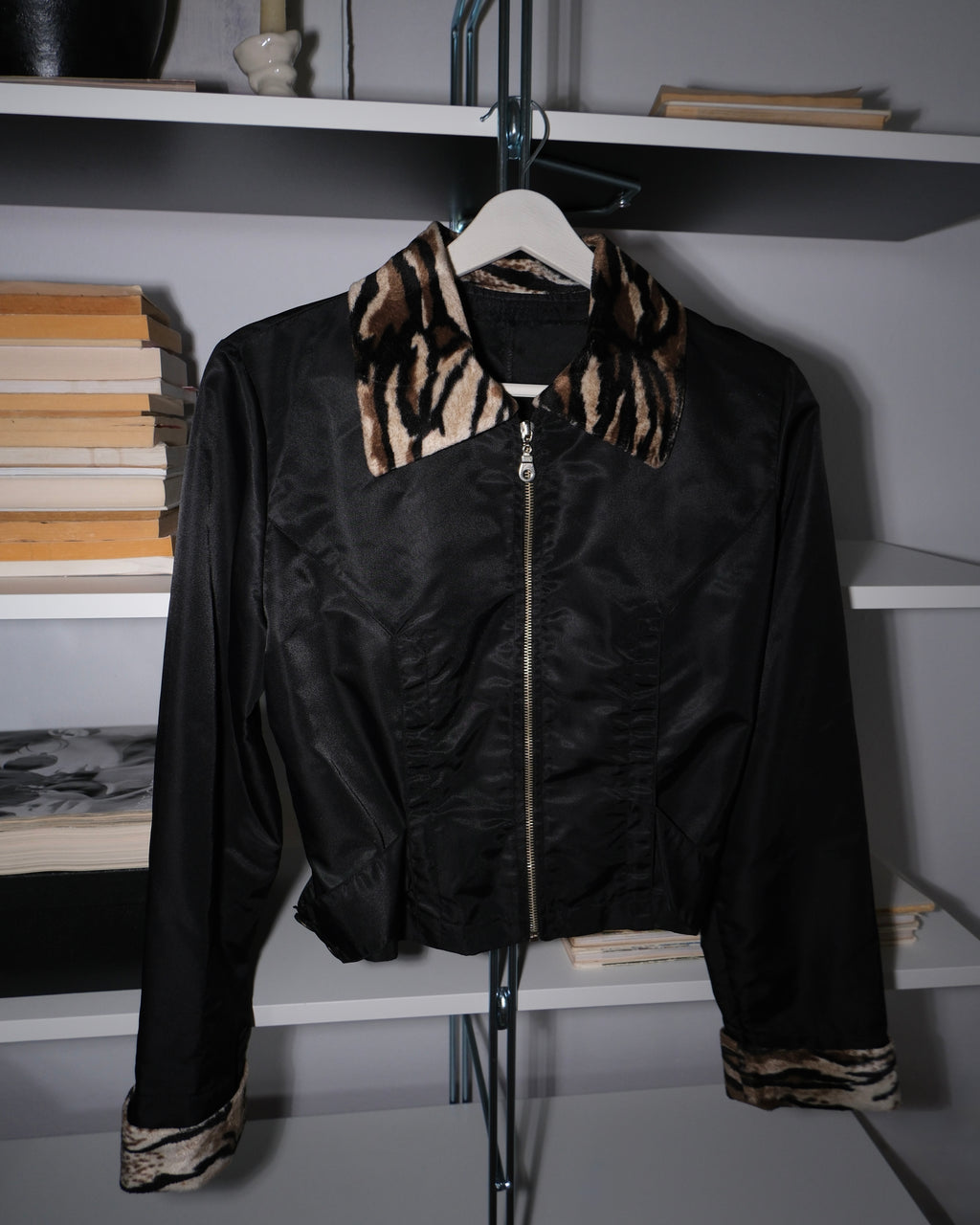 Short Jacket with Collar and Sleeve Details