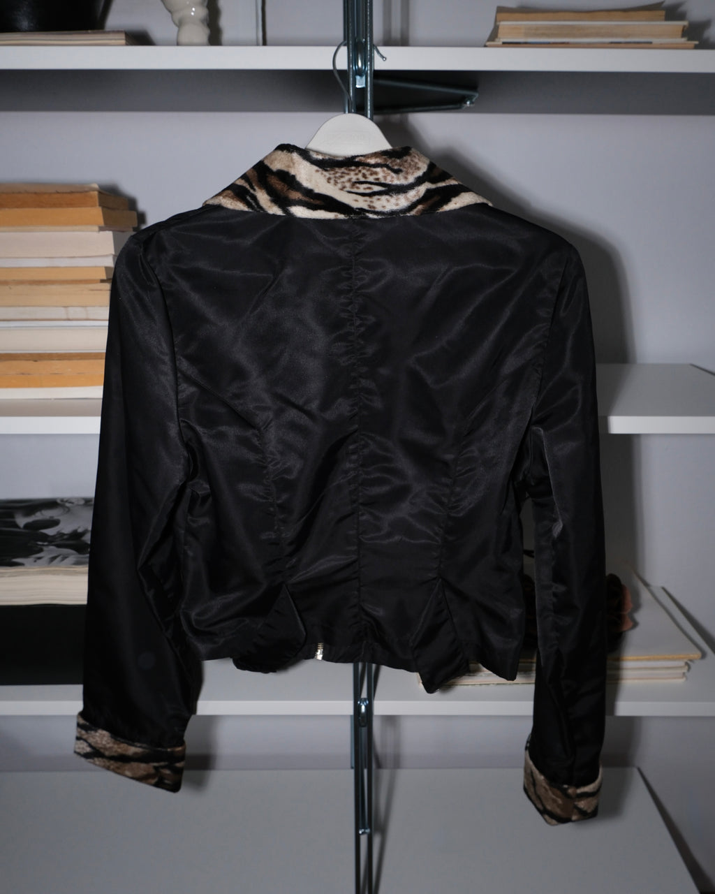 Short Jacket with Collar and Sleeve Details