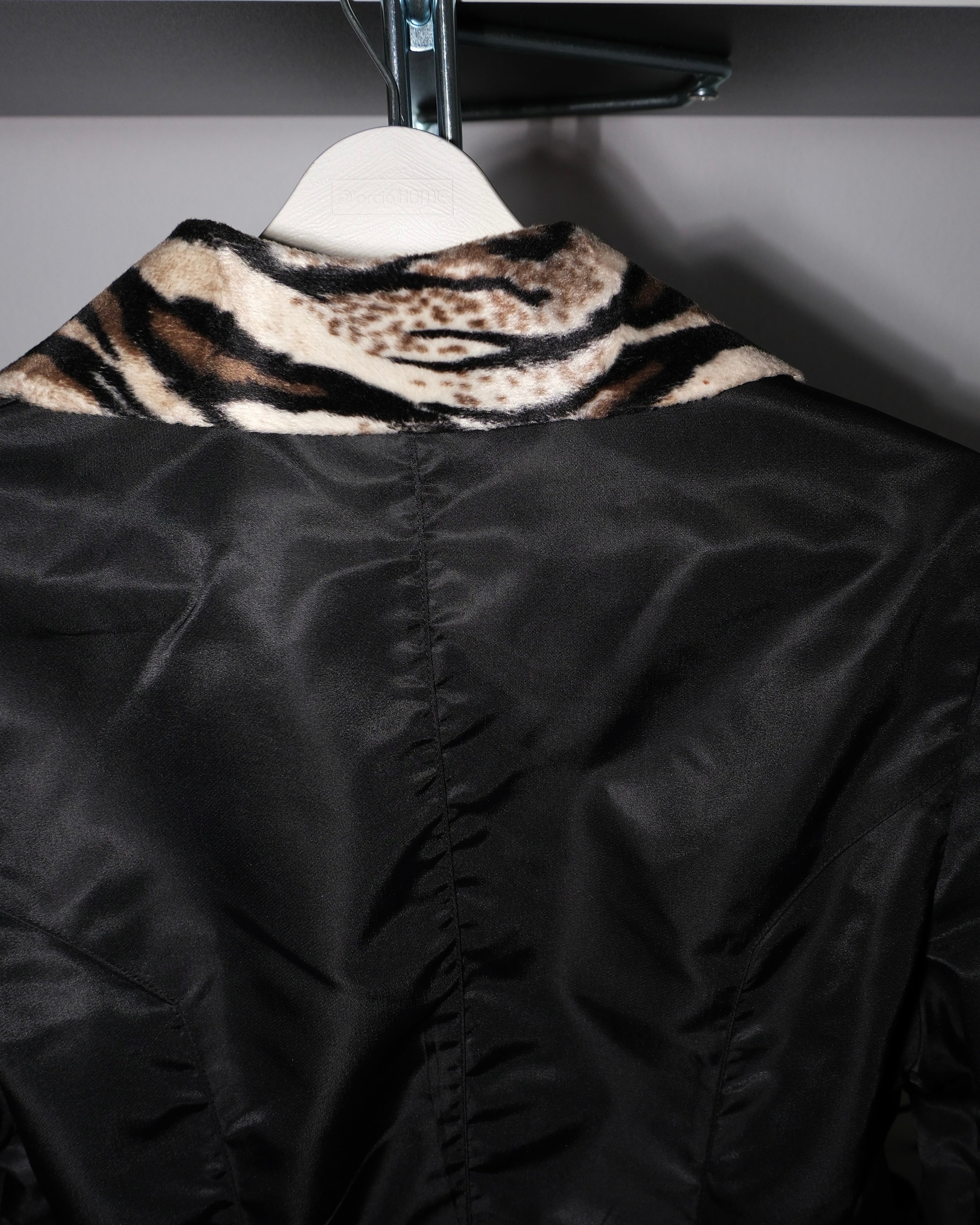 Short Jacket with Collar and Sleeve Details