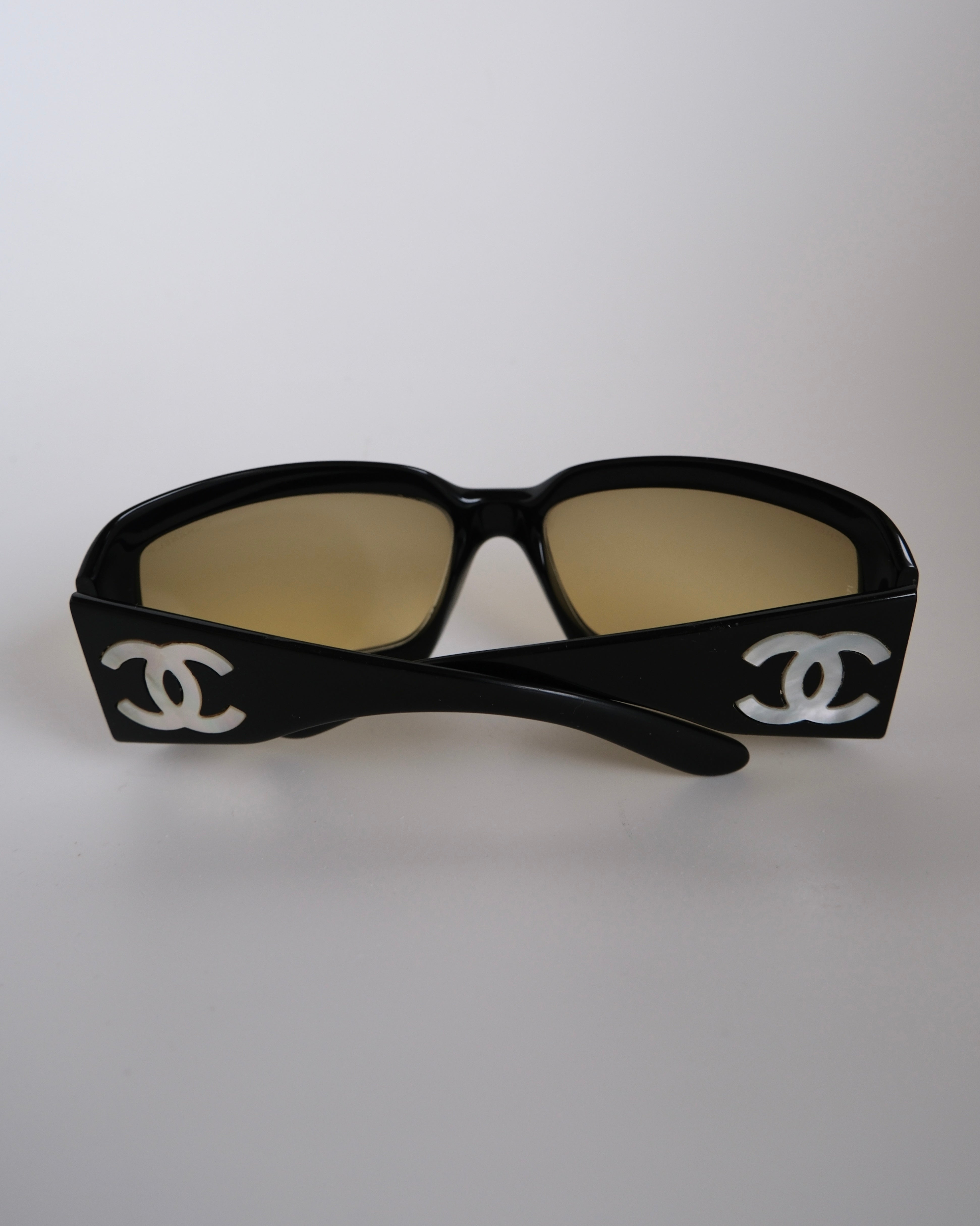 Chanel Mother of Pearl Vintage Sunglasses - Clossue