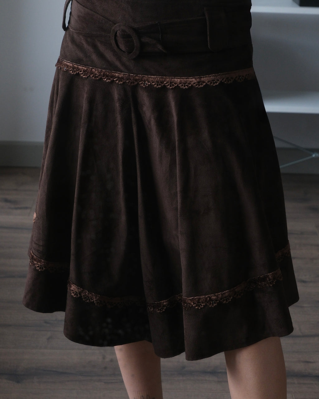 Kemerli Süet Etek