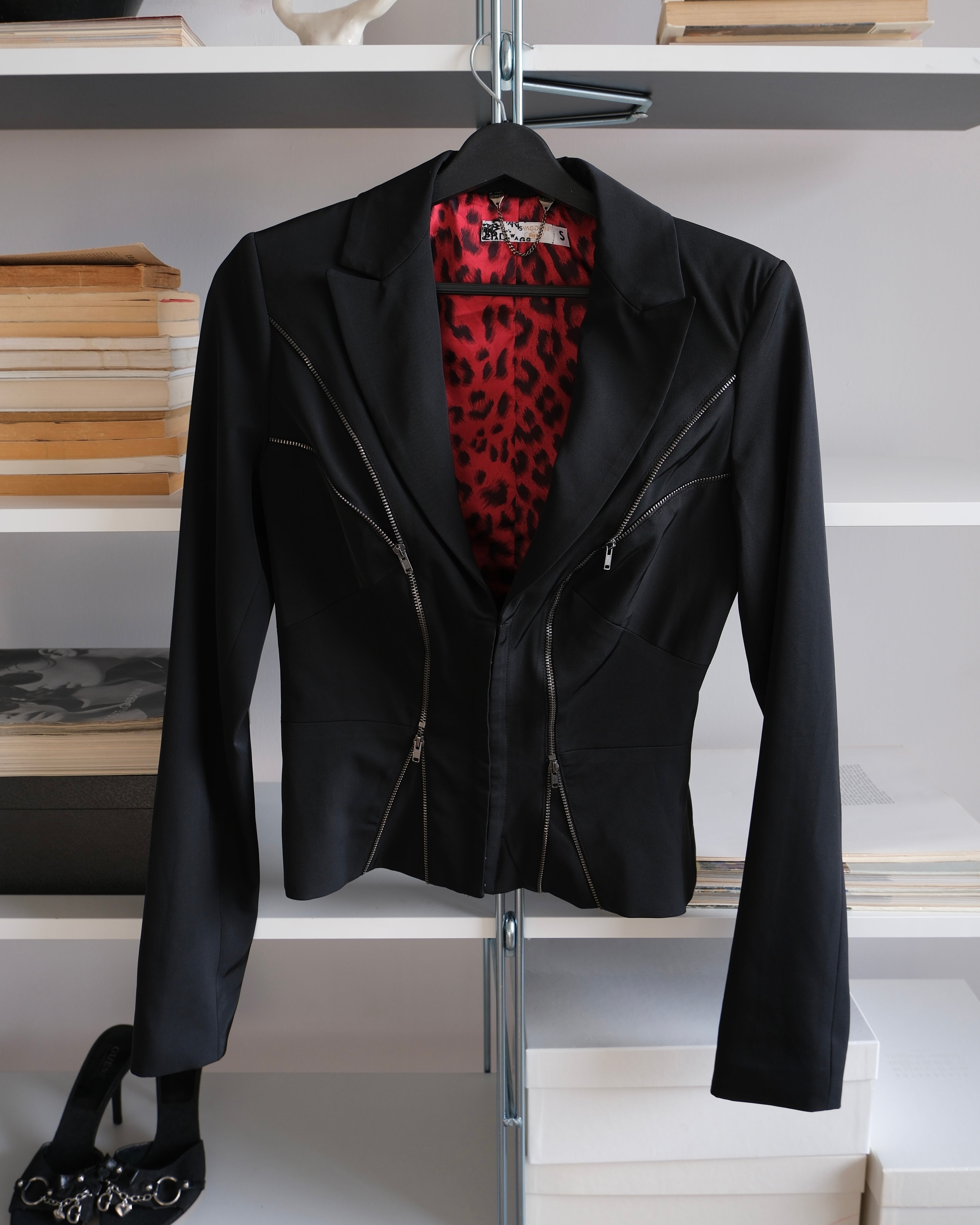 Fermuar Detaylı Ceket