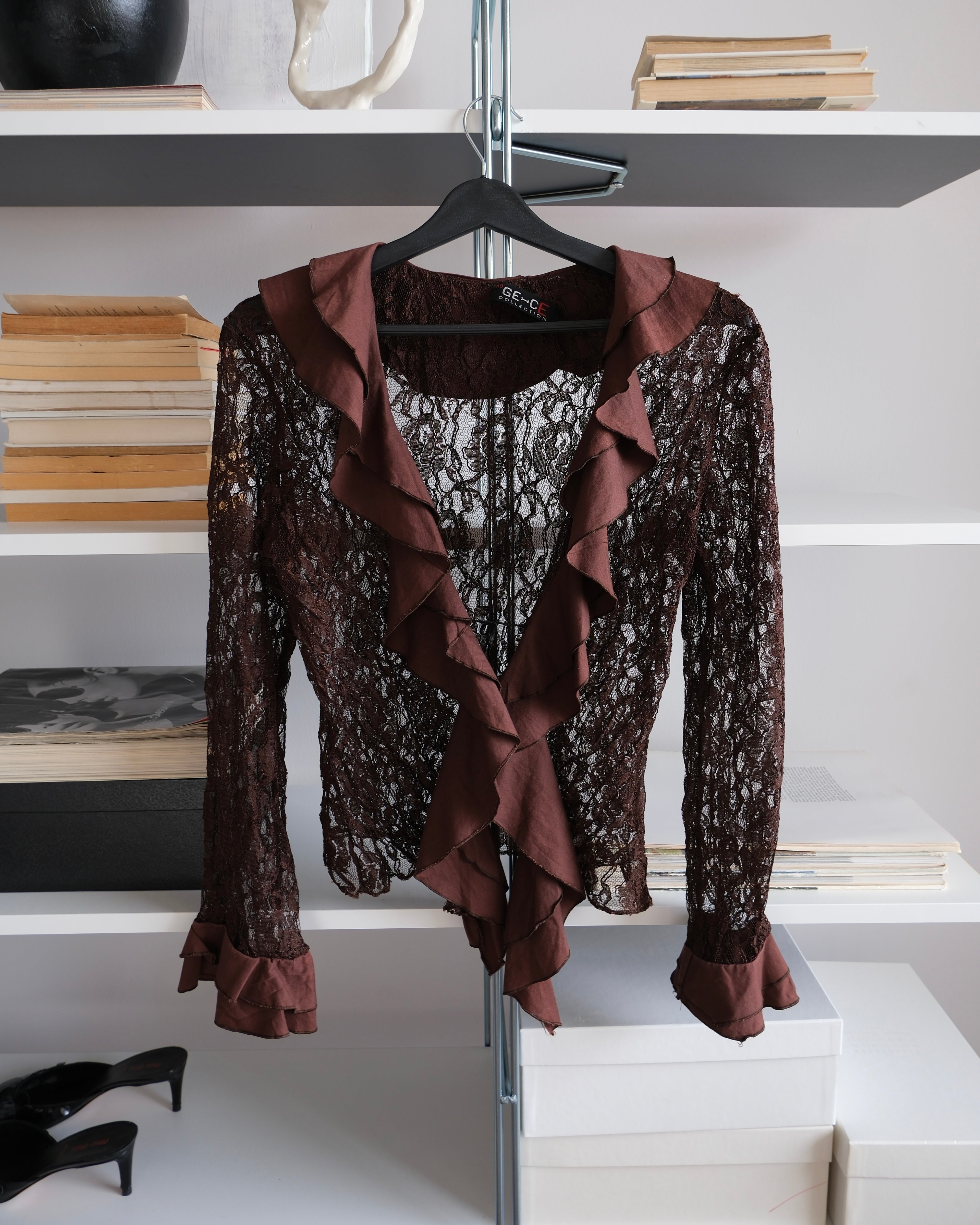 Lace Blouse with Collar Detail