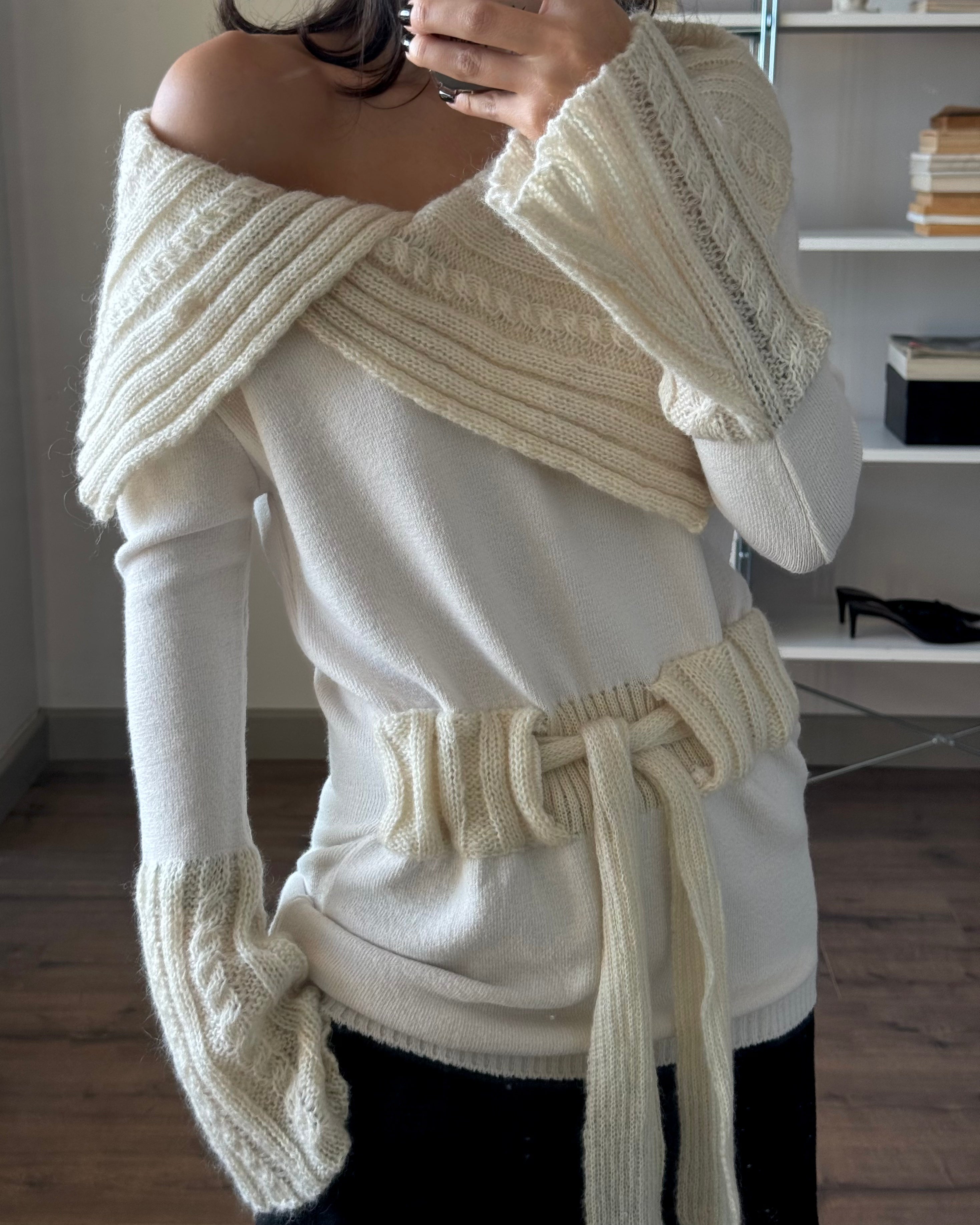 Sweater with Collar Detail