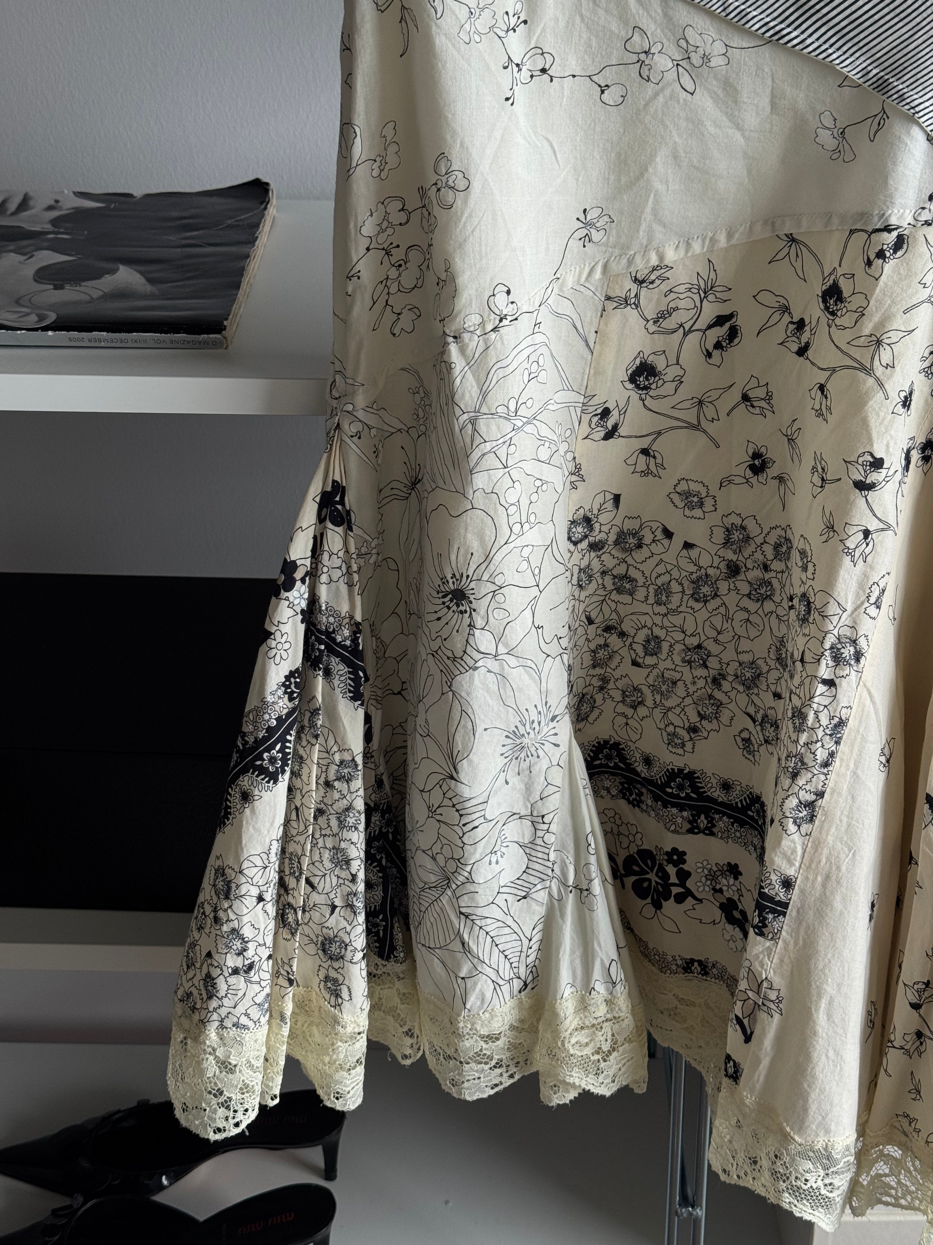 Çiçek Desenli Etek