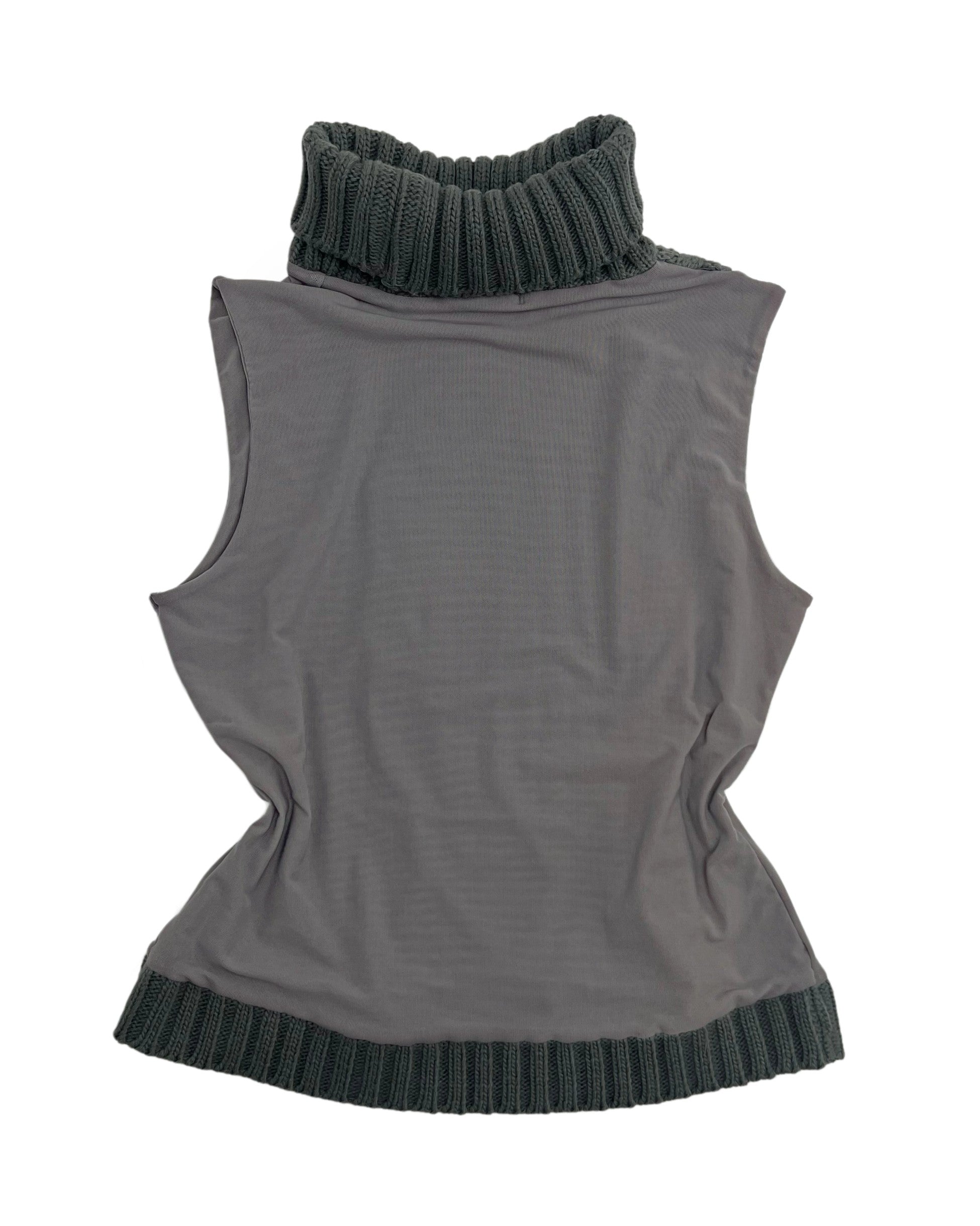 Half Sleeve Turtleneck Blouse
