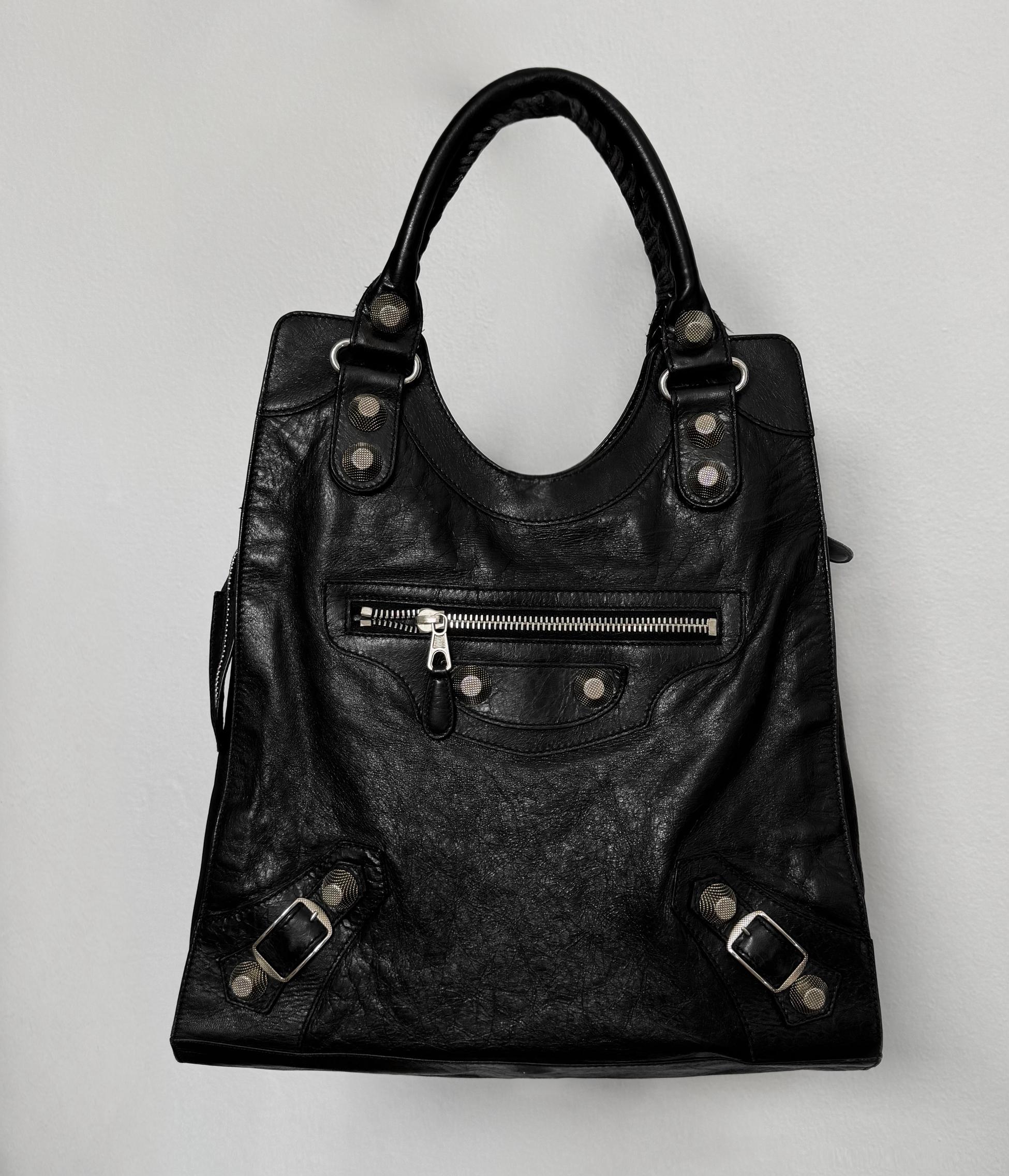 Balenciaga Velo Deri Çanta