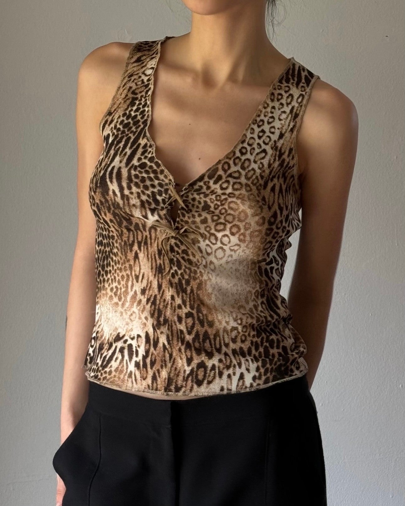 Leopar Desenli Transparan Üst