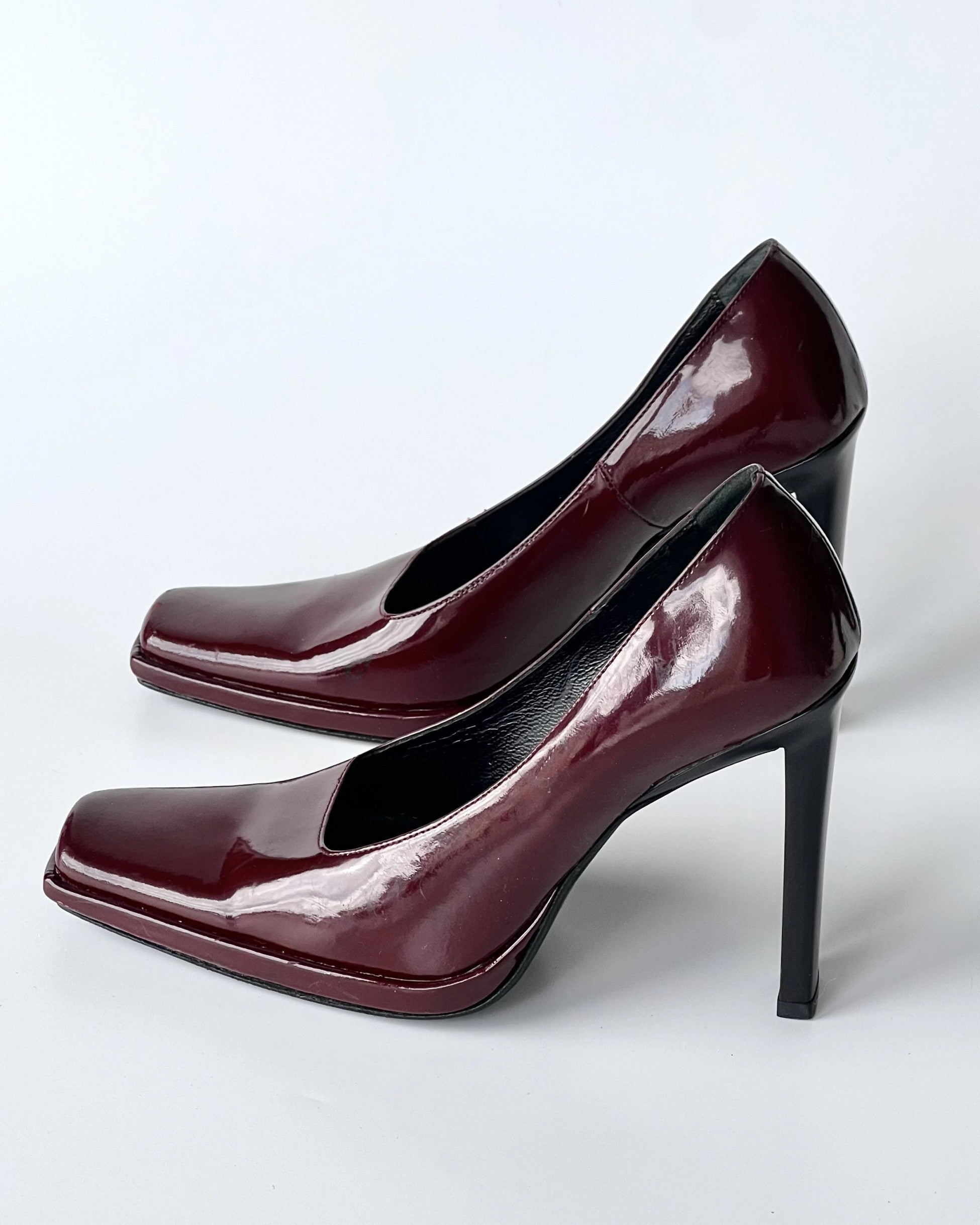 Nursace Patent Leather High Heel Shoes