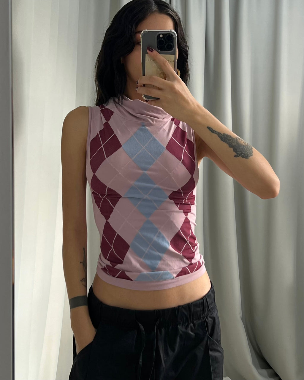 Half Sleeve Blouse with Diamond Pattern