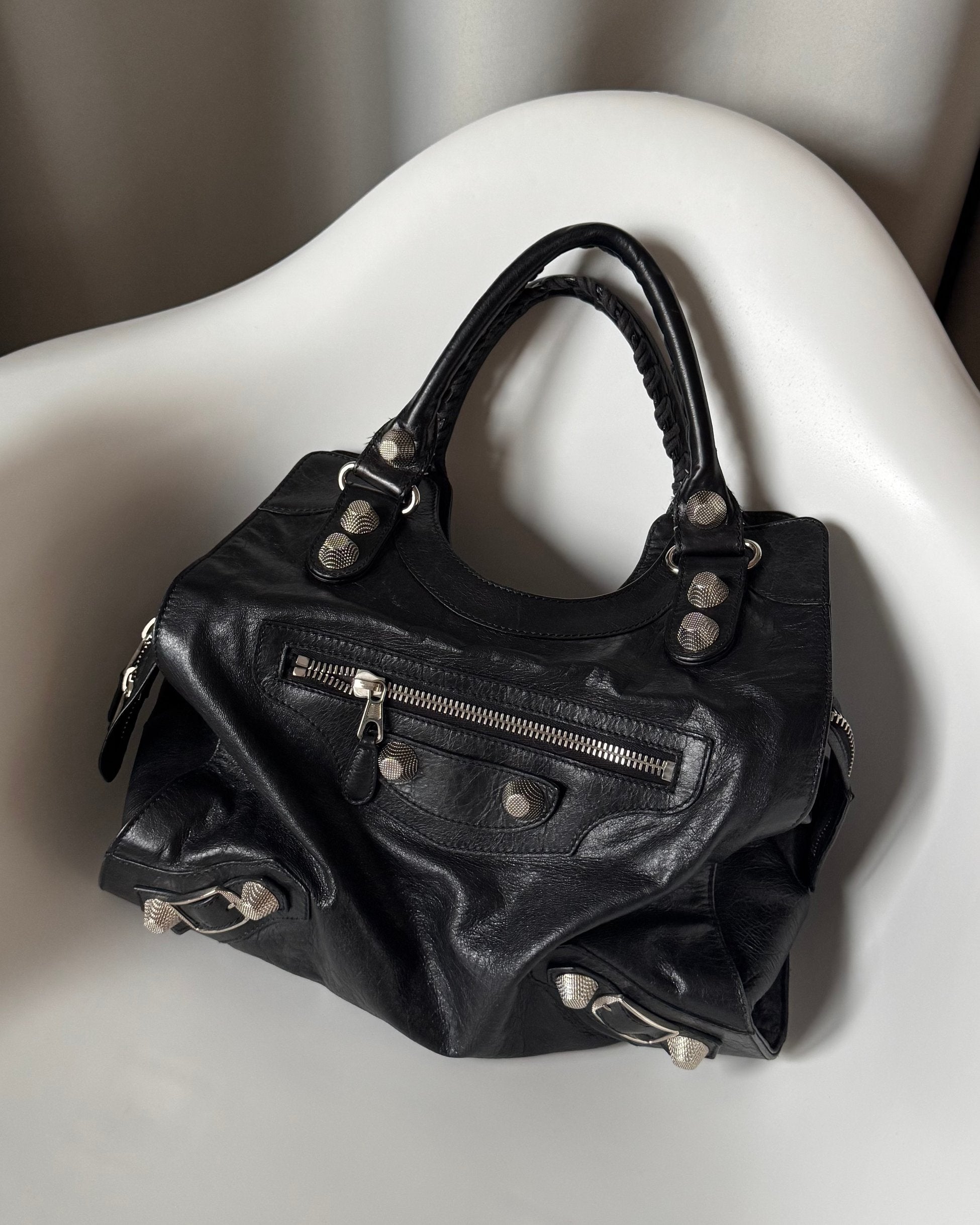 Balenciaga Velo Deri Çanta