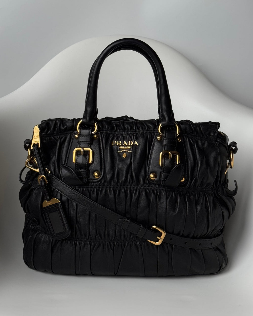 Prada Nappa Gaufre Deri Çanta