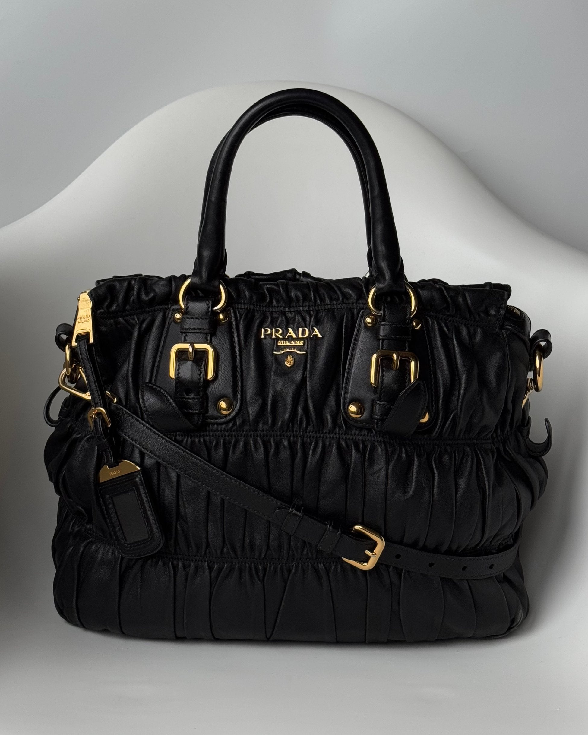 Prada Nappa Gaufre Deri Çanta