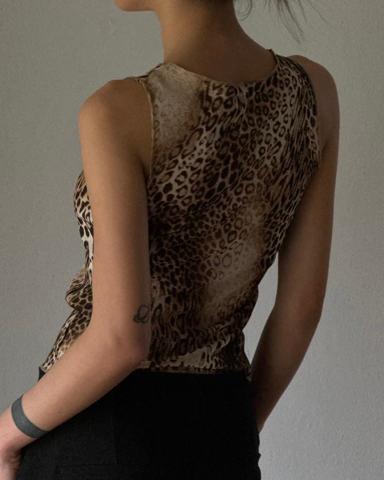 Leopar Desenli Transparan Üst