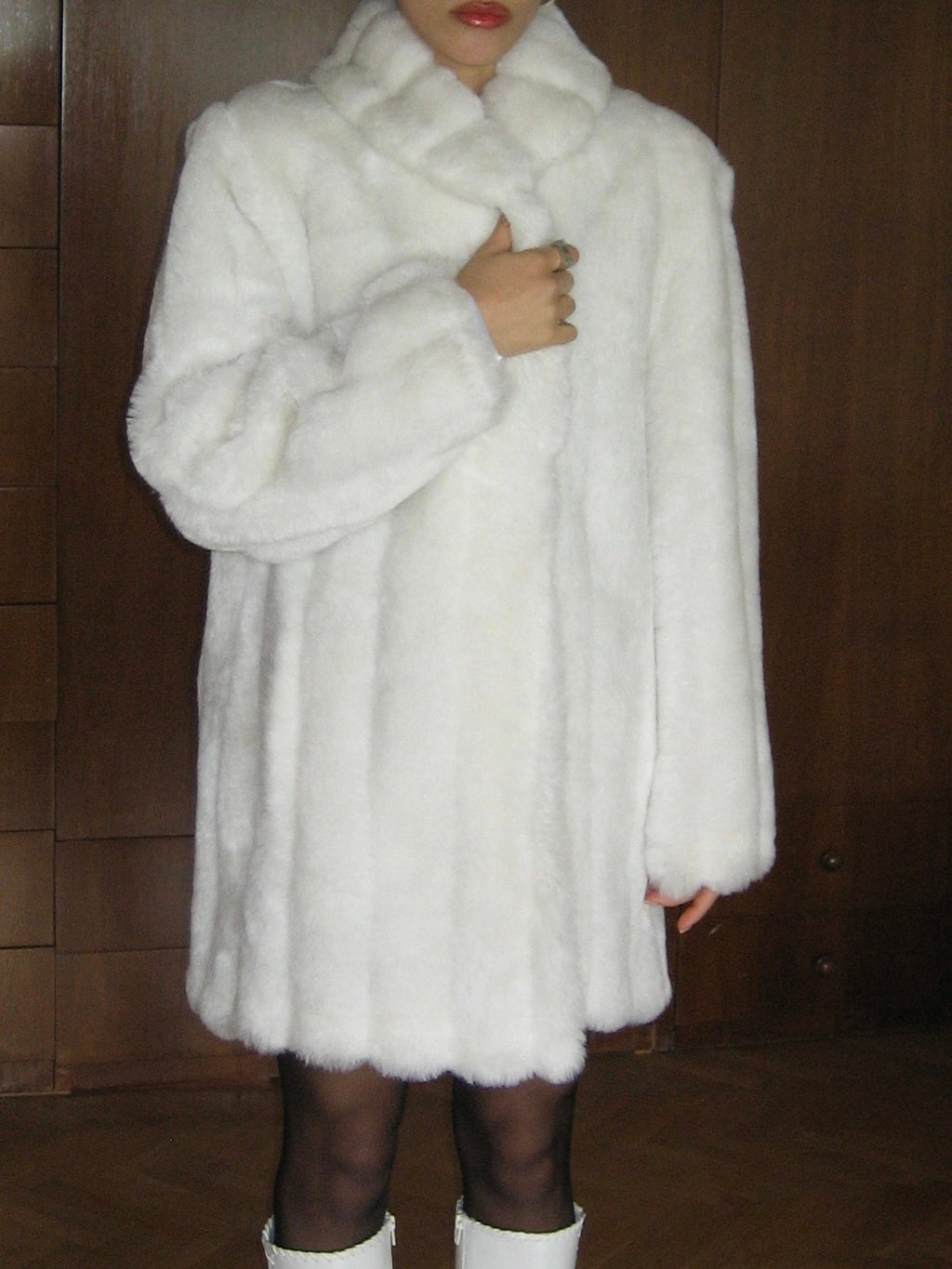 Beyaz Peluş Kürk