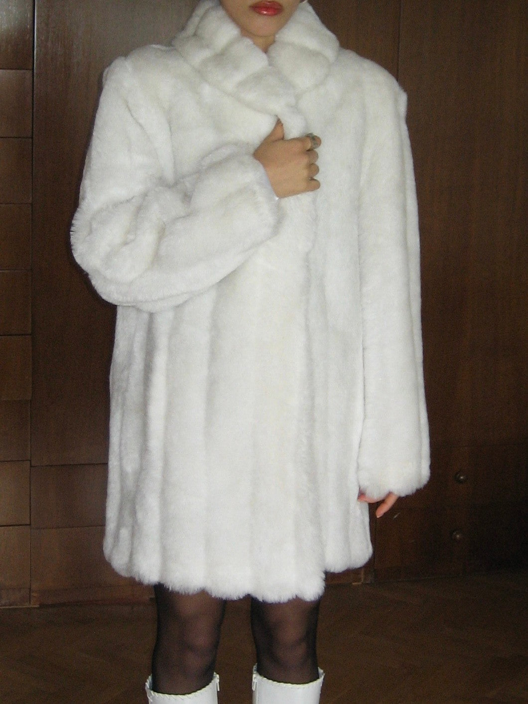 Beyaz Peluş Kürk