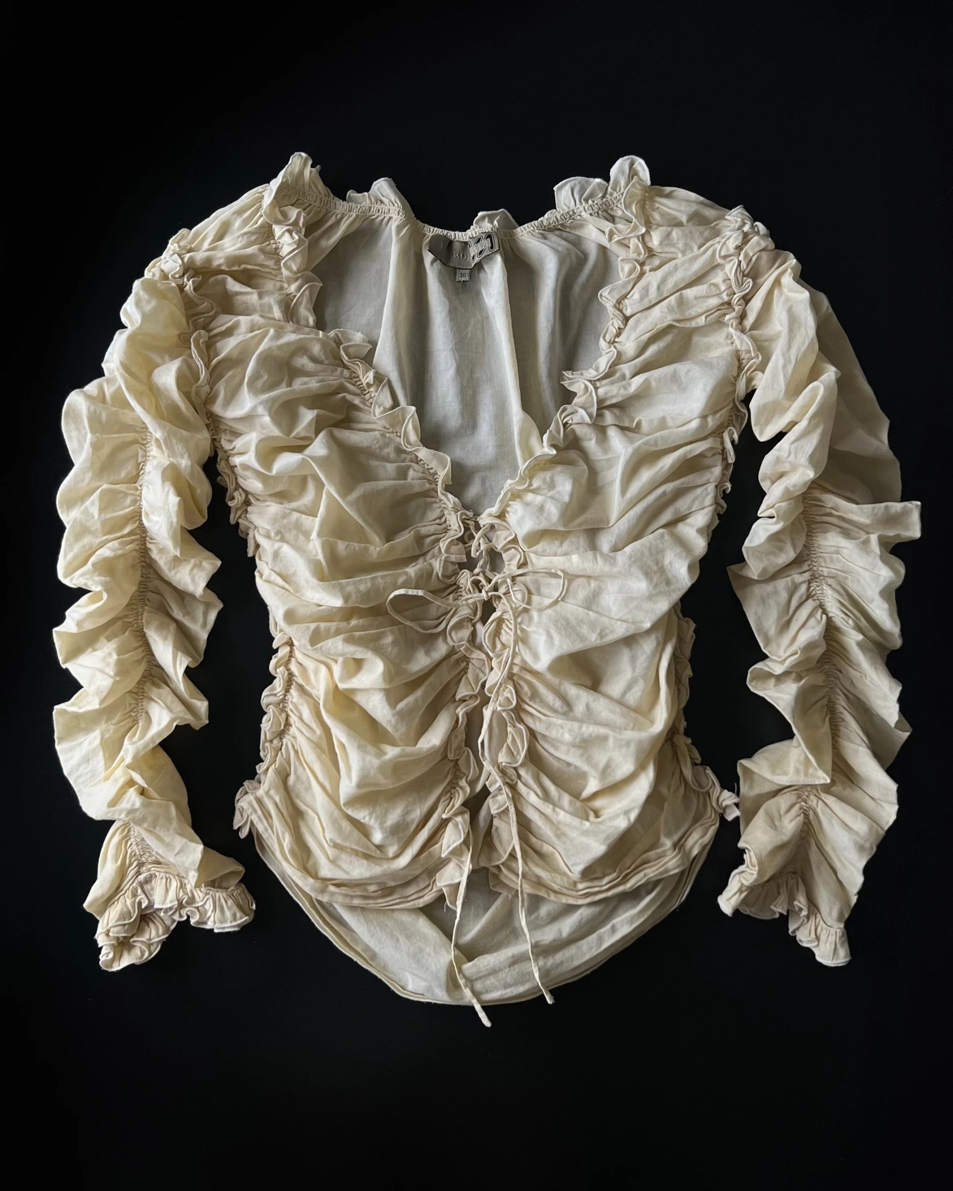 Vakkorama Vintage Pleated Blouse