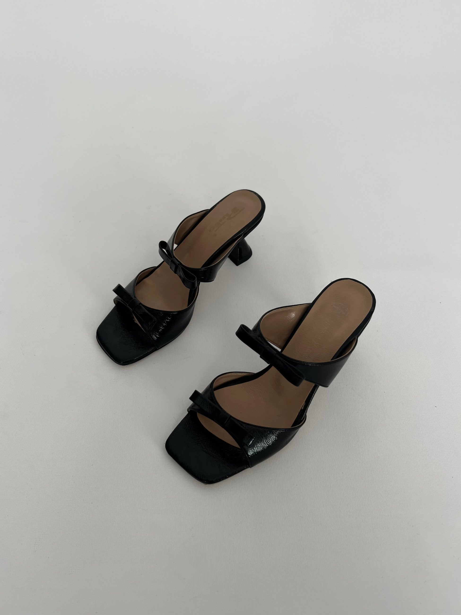 Black High-Heeled Slippers with Bow