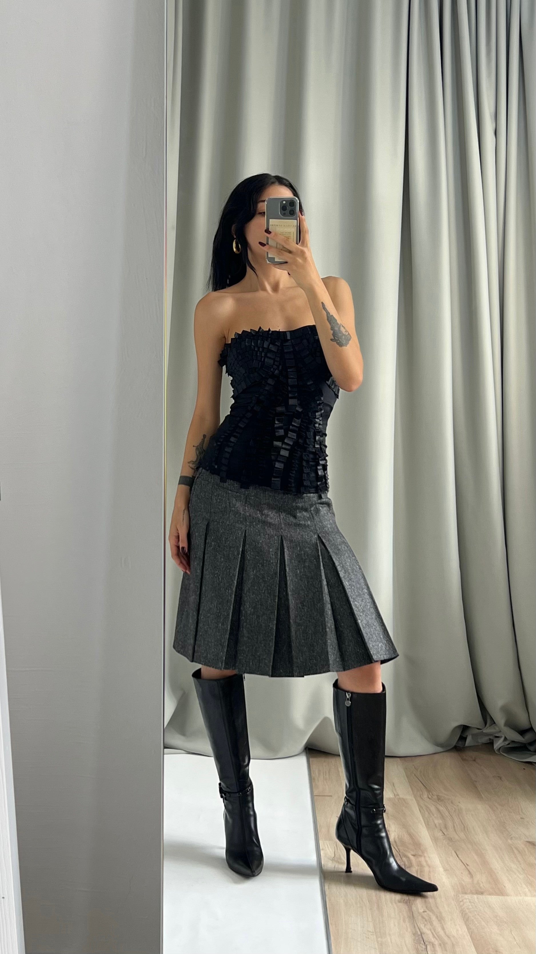 Kemerli Pileli Gri Etek
