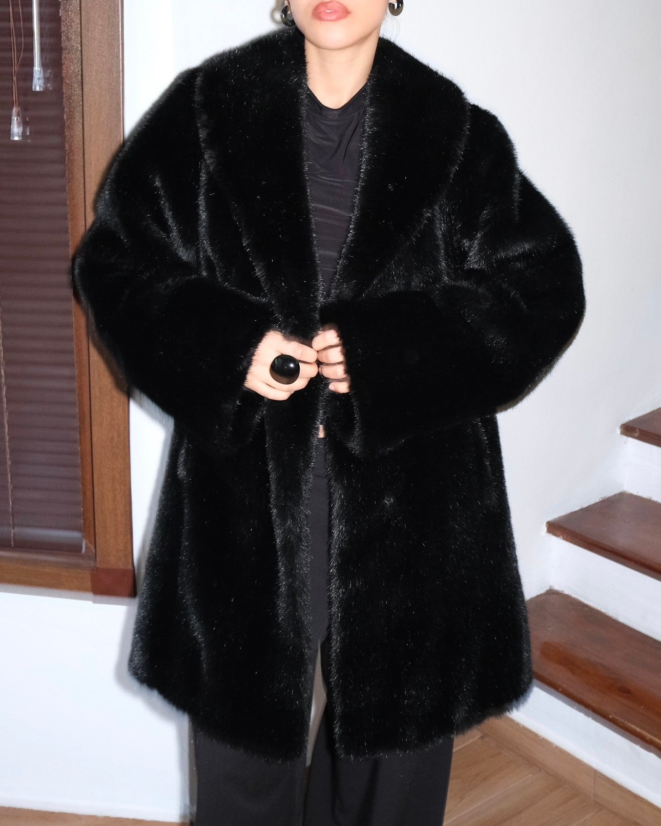 Siyah Peluş Kürk