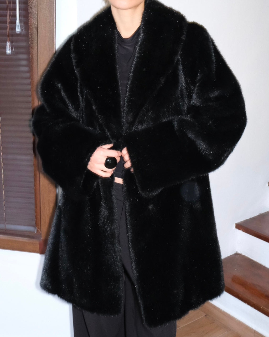 Siyah Peluş Kürk