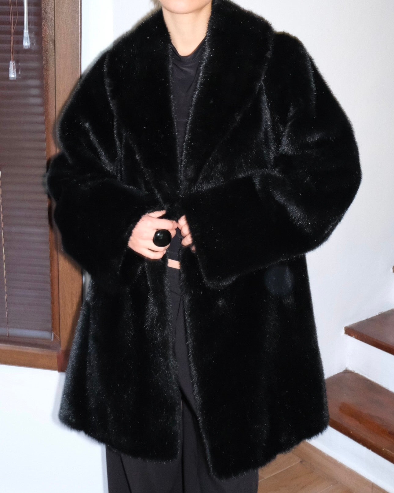 Siyah Peluş Kürk