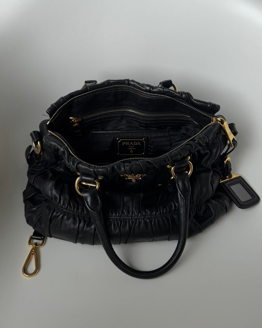 Prada Nappa Gaufre Deri Çanta