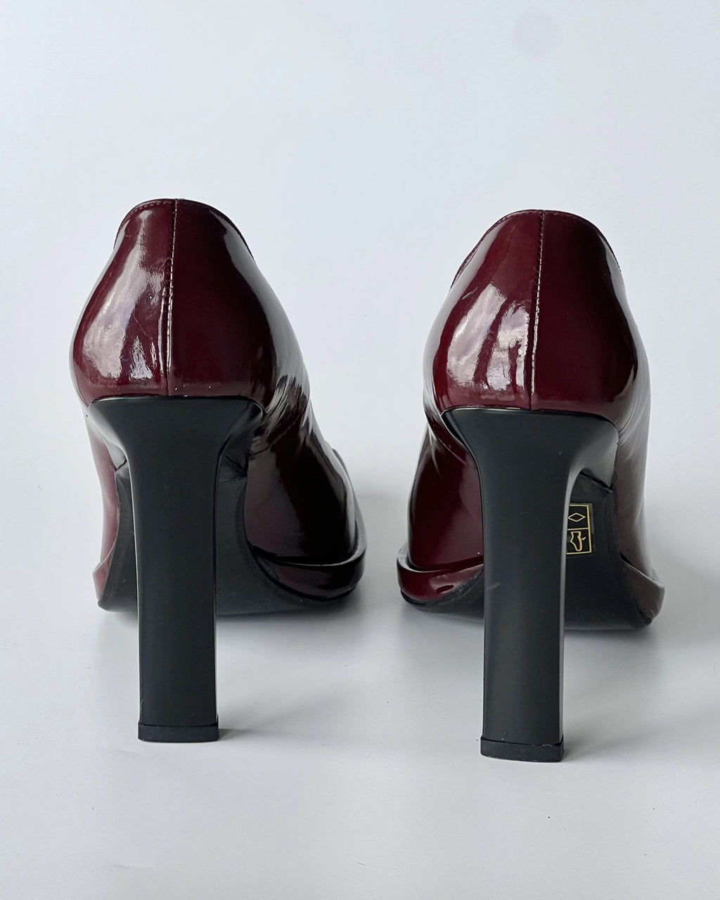 Nursace Patent Leather High Heel Shoes