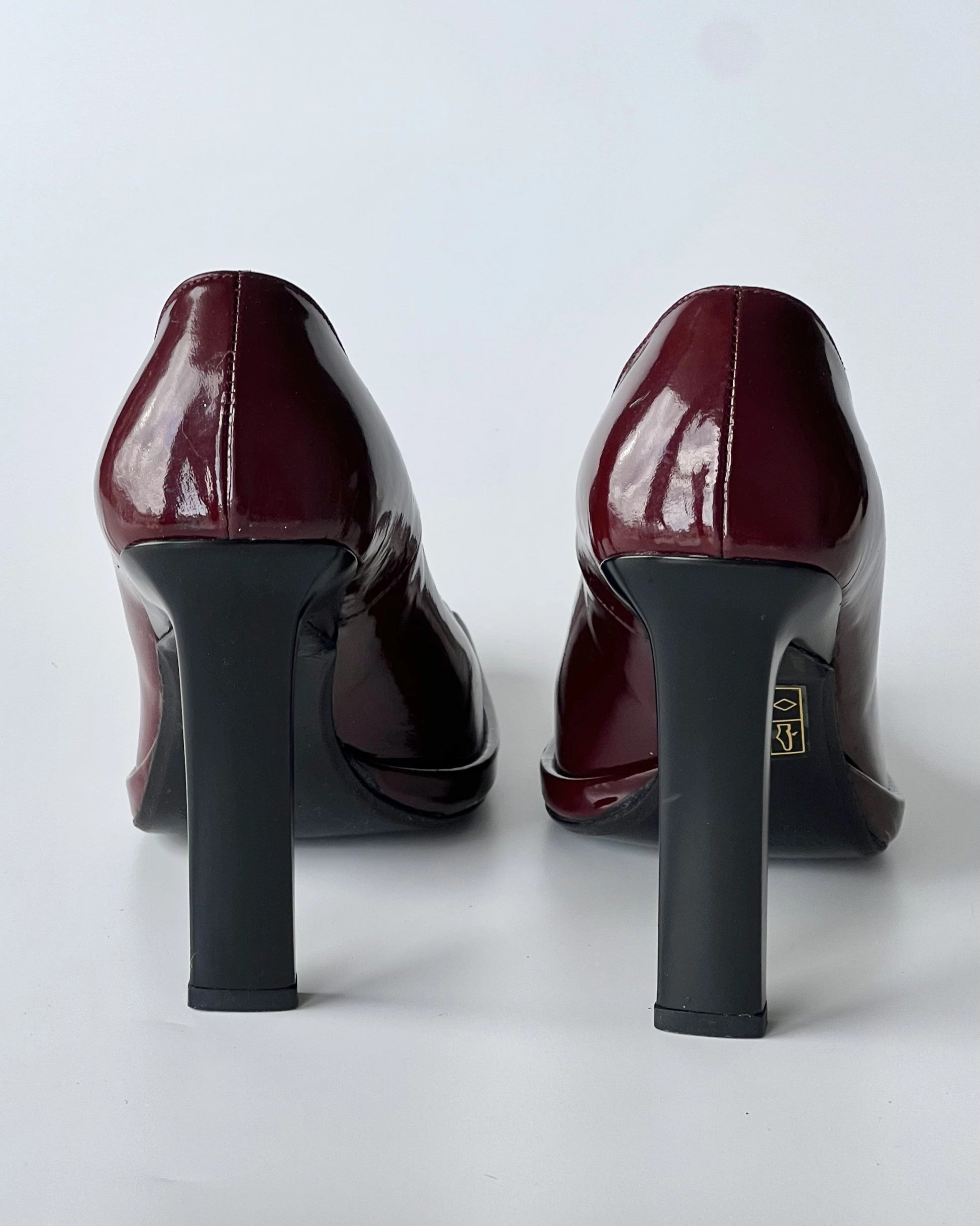Nursace Patent Leather High Heel Shoes