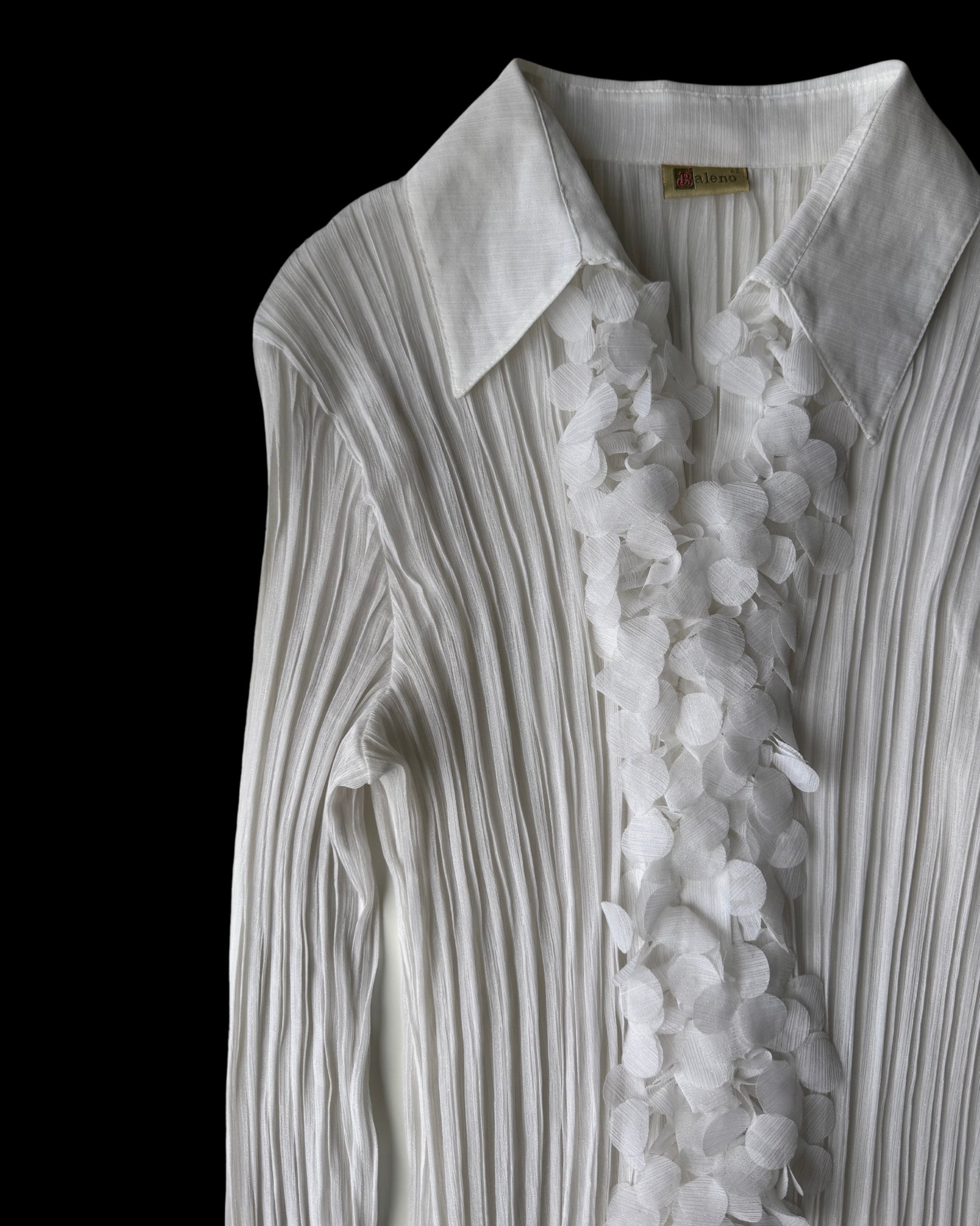 Chiffon Blouse with Collar and Sleeve Details