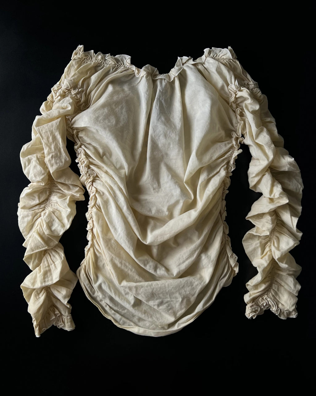 Vakkorama Vintage Pleated Blouse