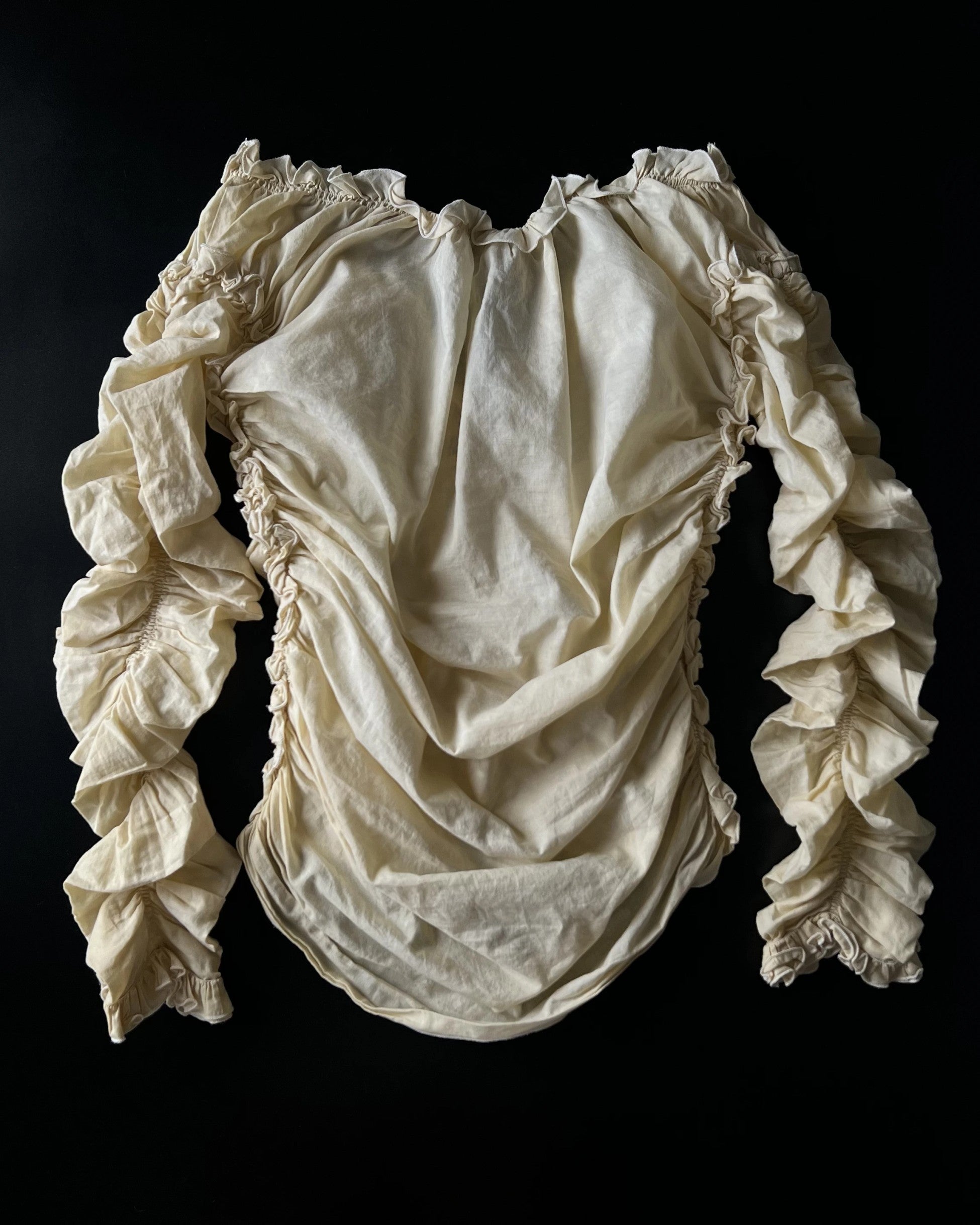 Vakkorama Vintage Pleated Blouse