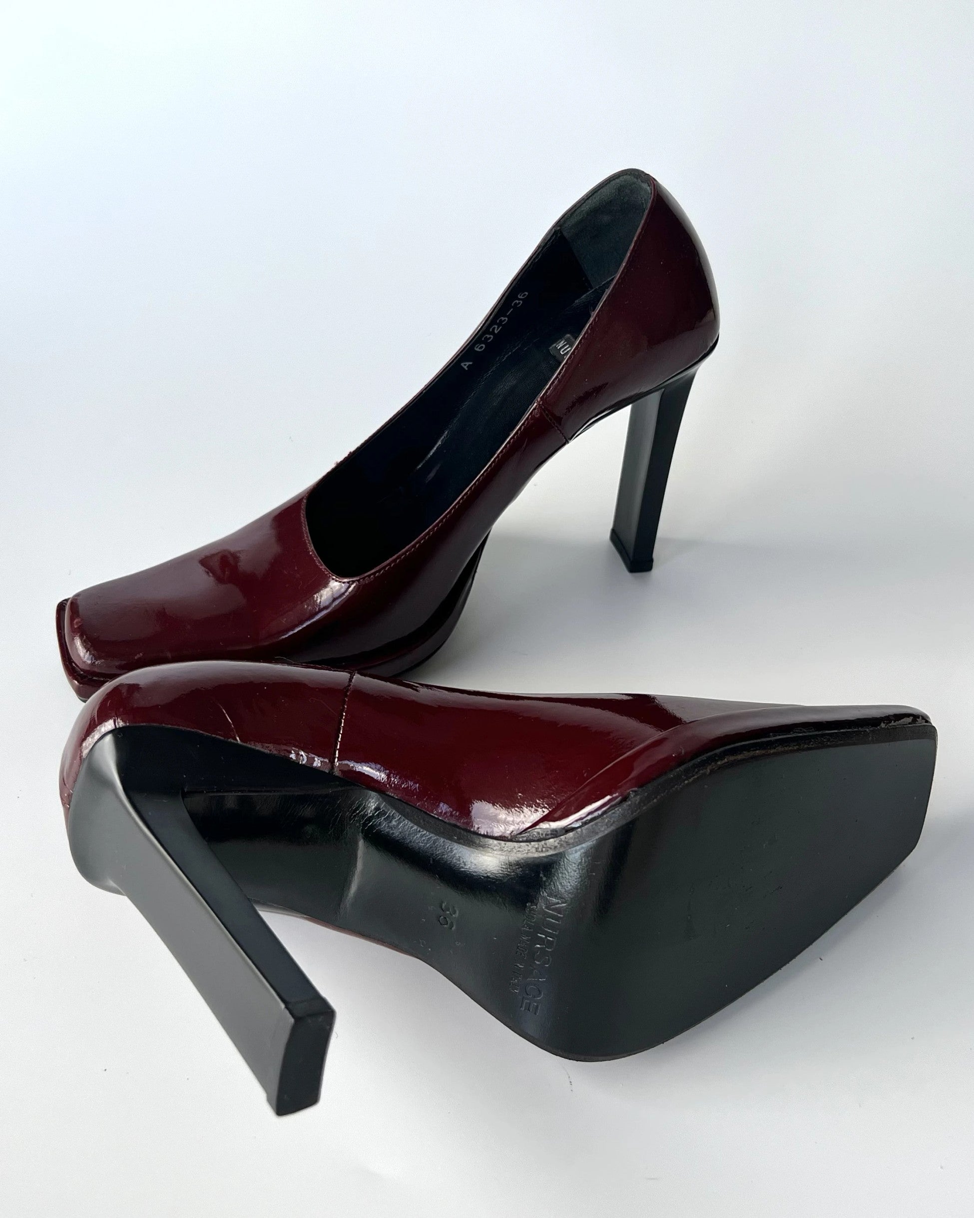 Nursace Patent Leather High Heel Shoes