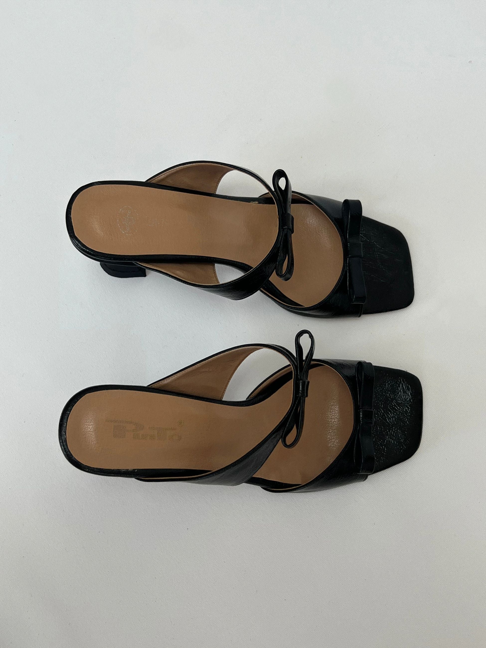 Black High-Heeled Slippers with Bow